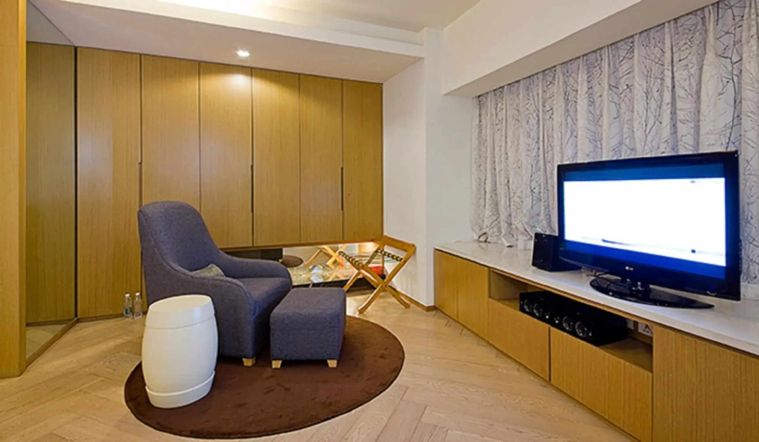 Living room, TV/Entertainment Center in Somerset Riverview Chengdu