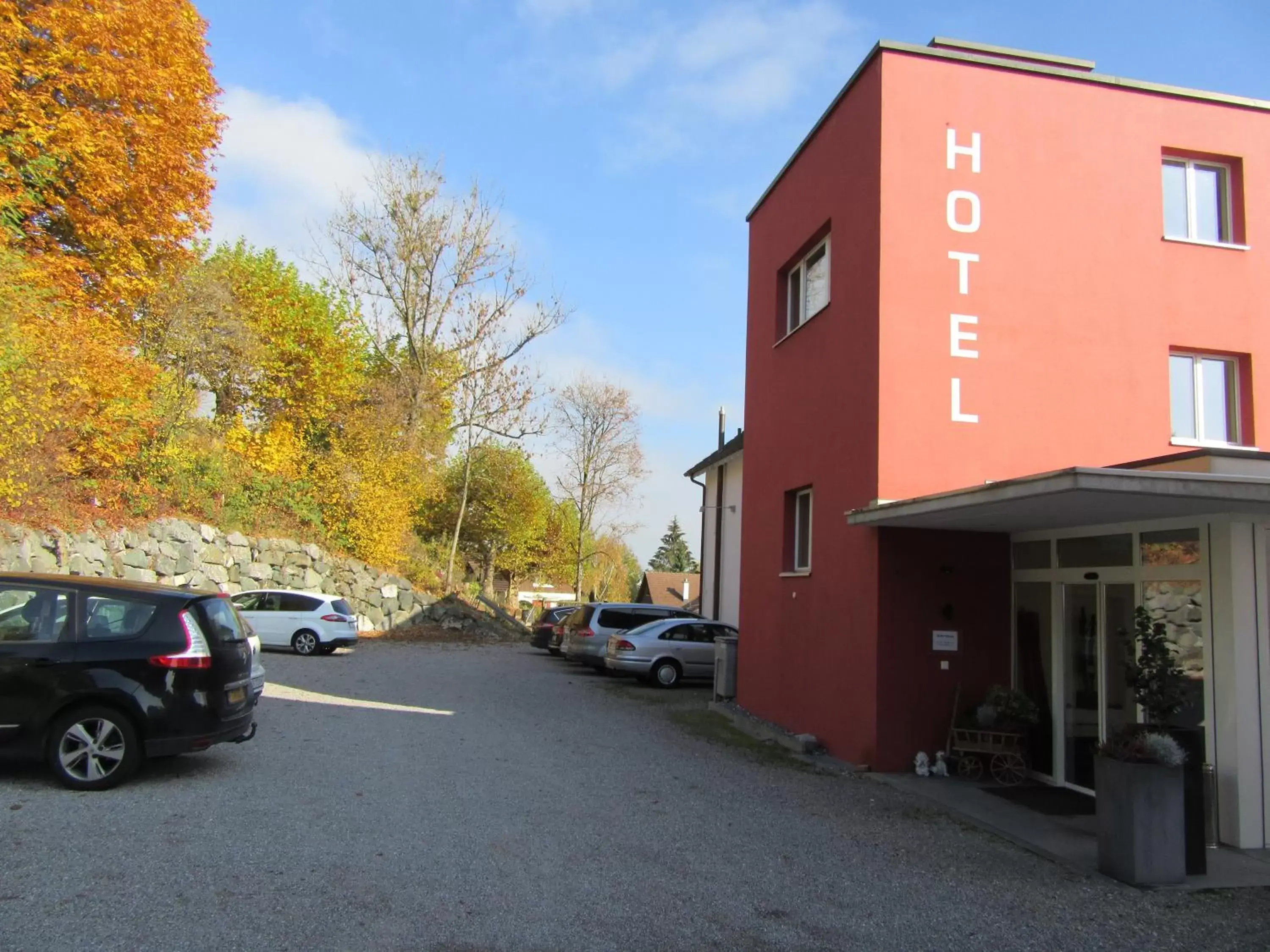 Property Building in Hotel Rössli