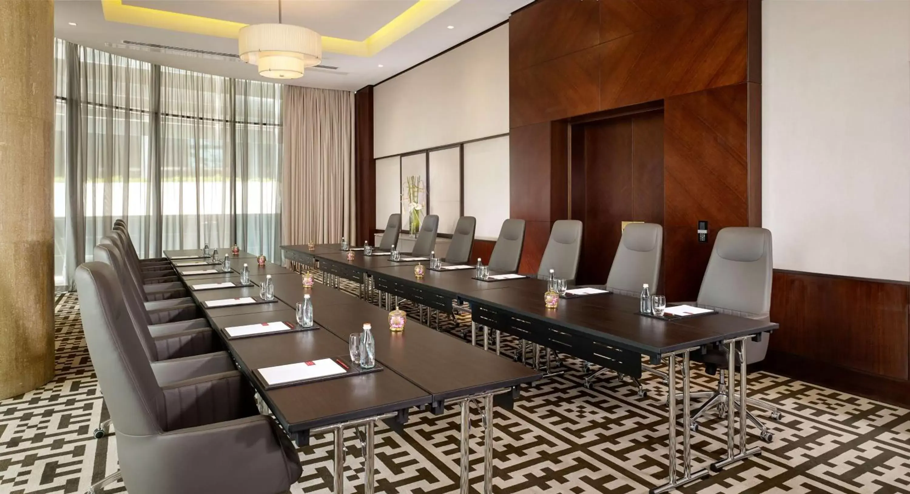 Meeting/conference room in Grand Hyatt Abu Dhabi Hotel & Residences Emirates Pearl