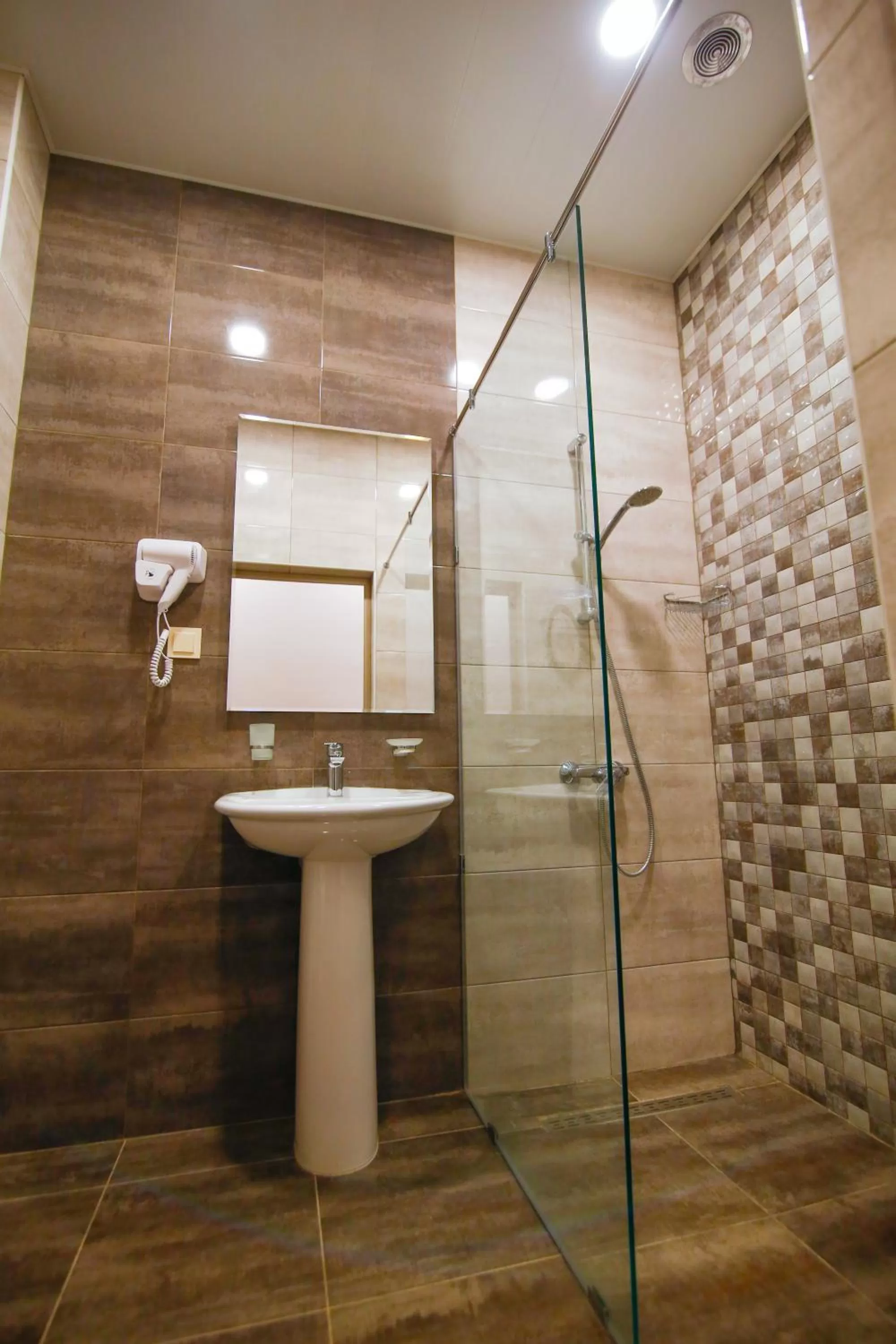 Bathroom in Hotel Lider Complex
