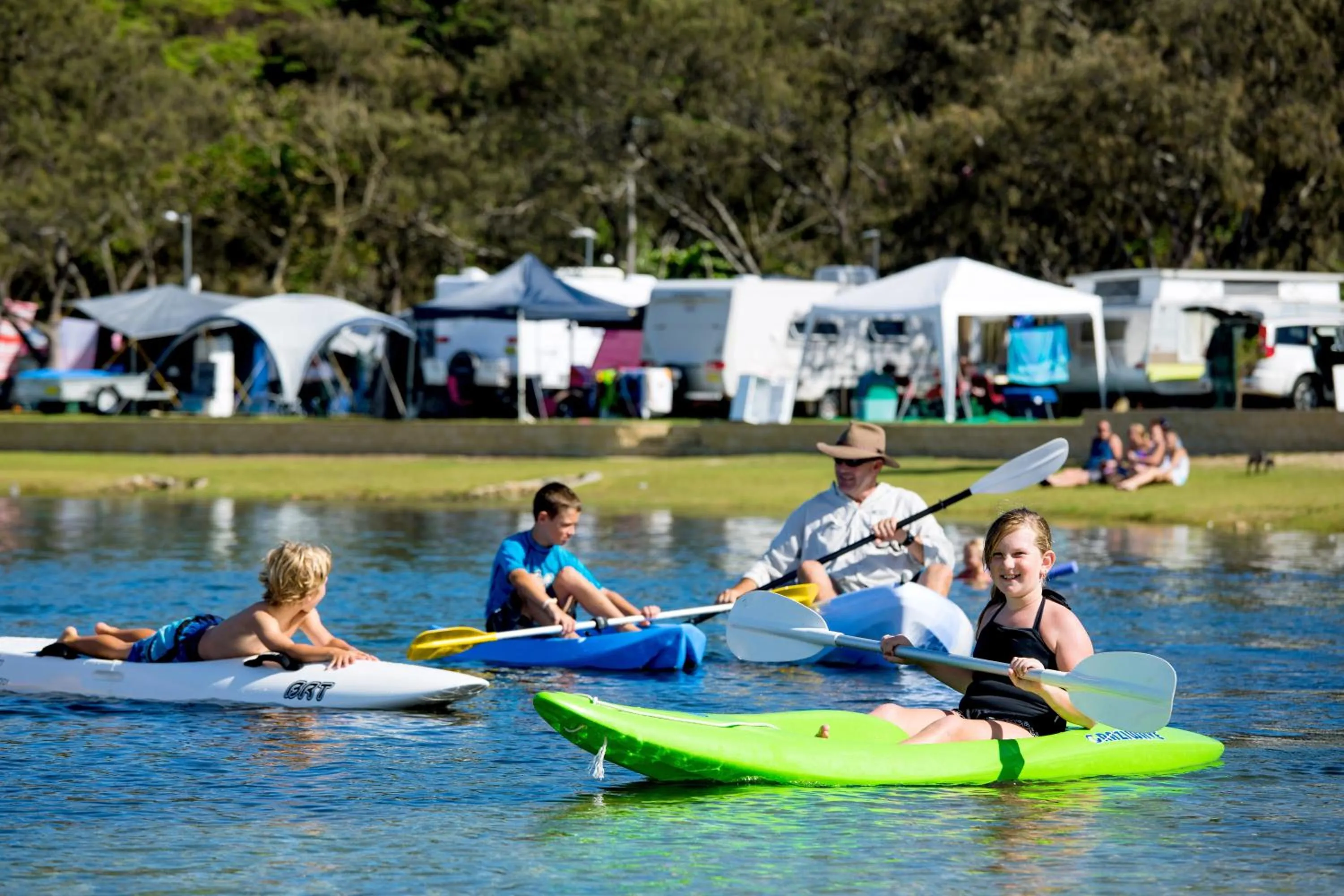 Canoeing in Ingenia Holidays Nambucca Heads