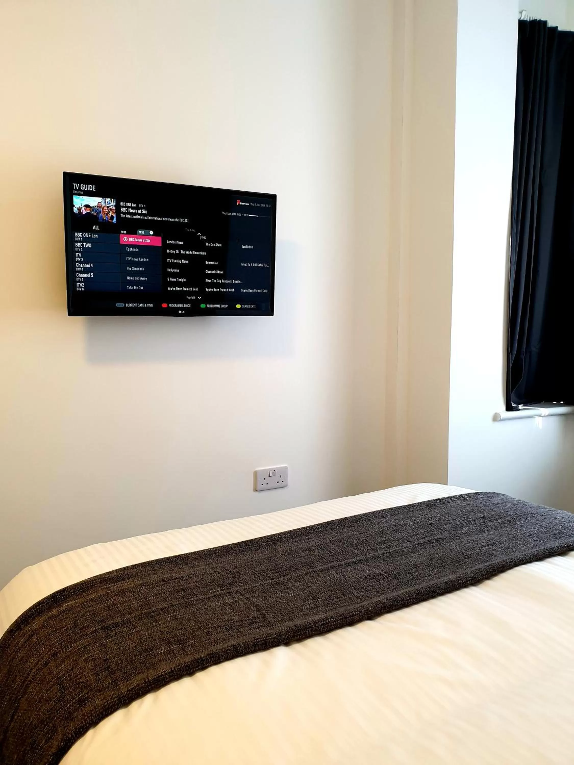 Bed in Wanstead Hotel