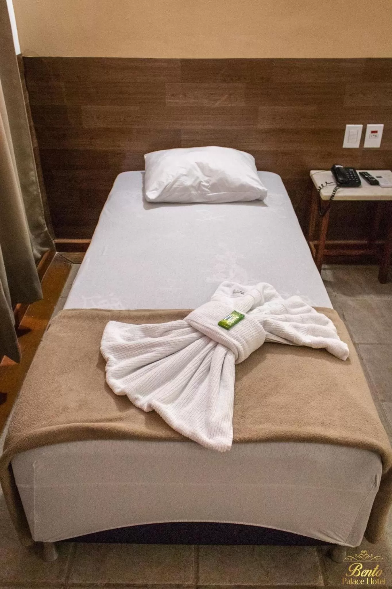 Bed in Bento palace hotel