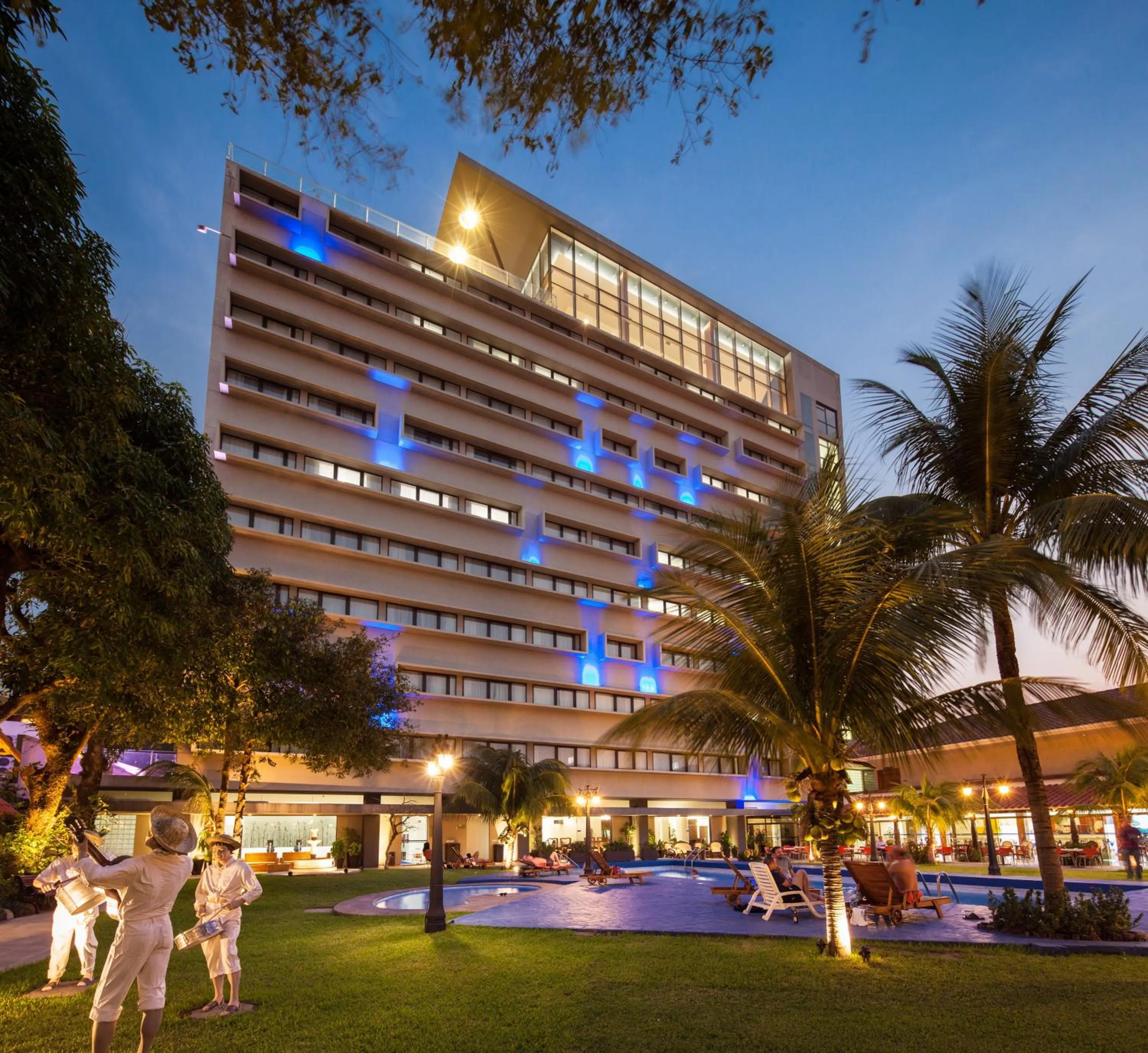 Garden in Hotel Cortez