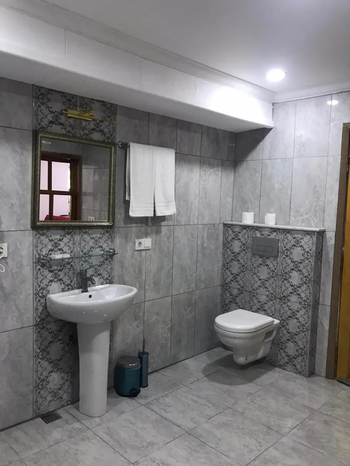 Bathroom in Urcu Hotel