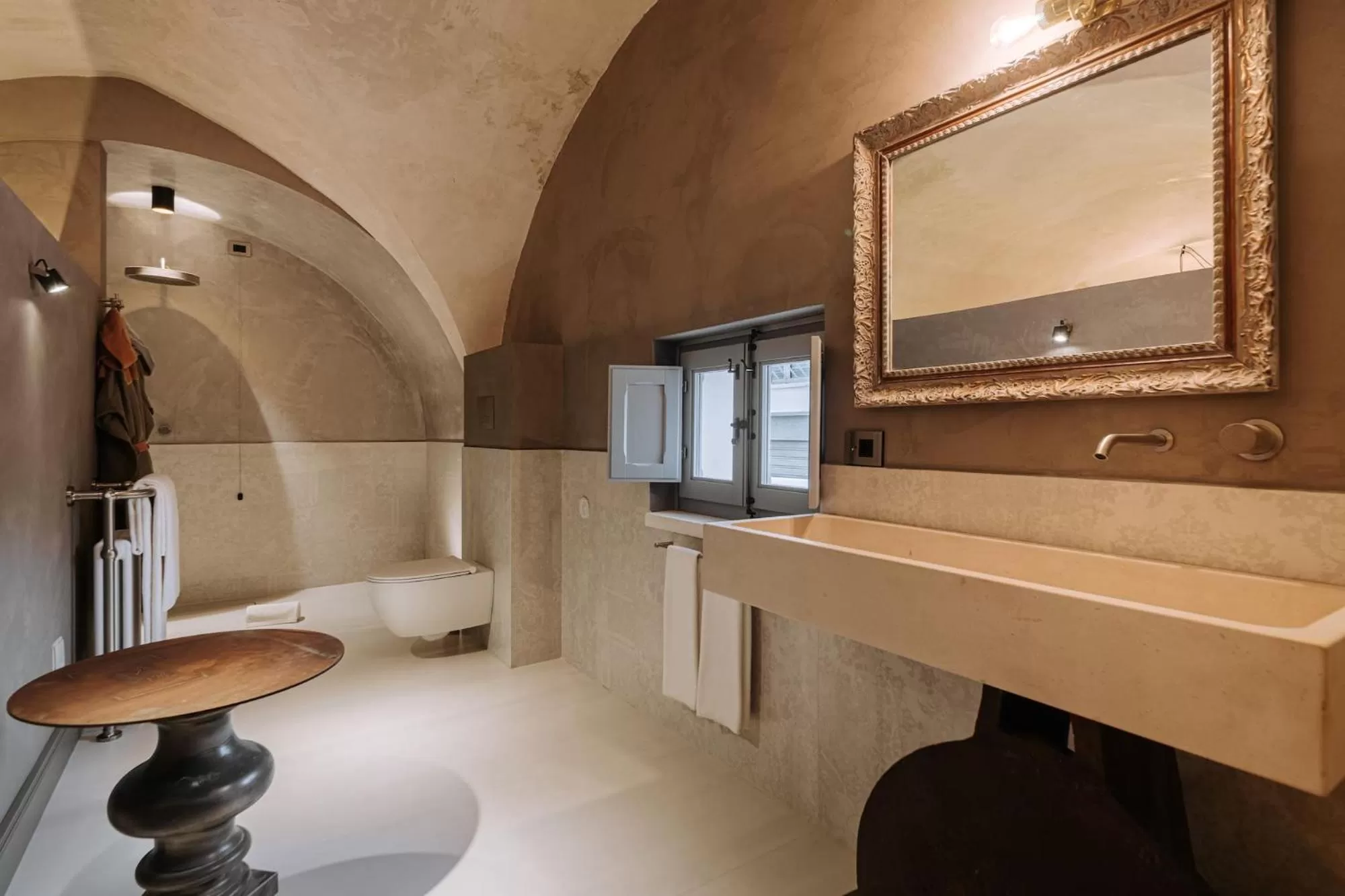 Toilet in Paragon 700 Boutique Hotel & SPA