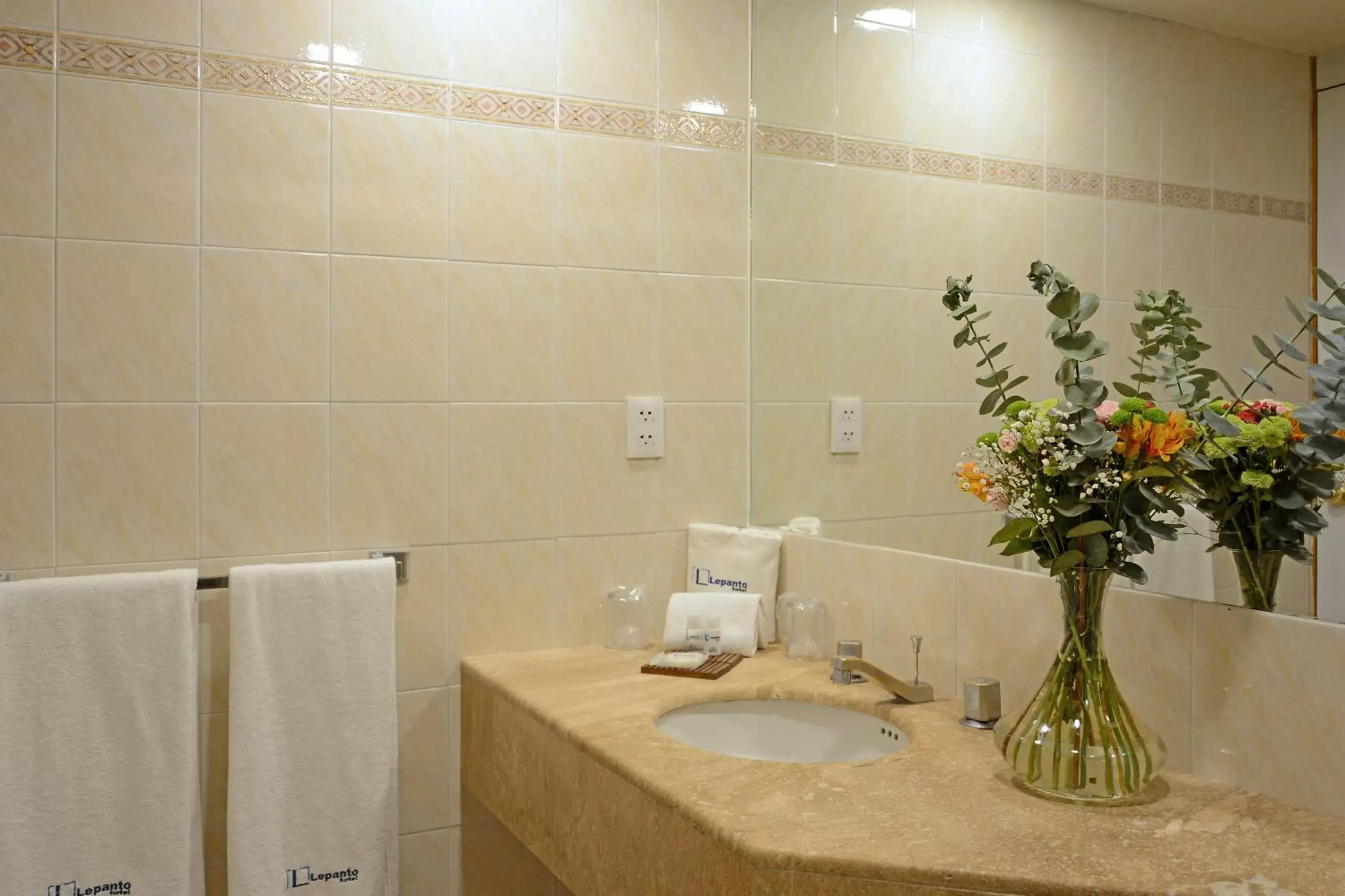 Bathroom in Hotel Lepanto Reforma