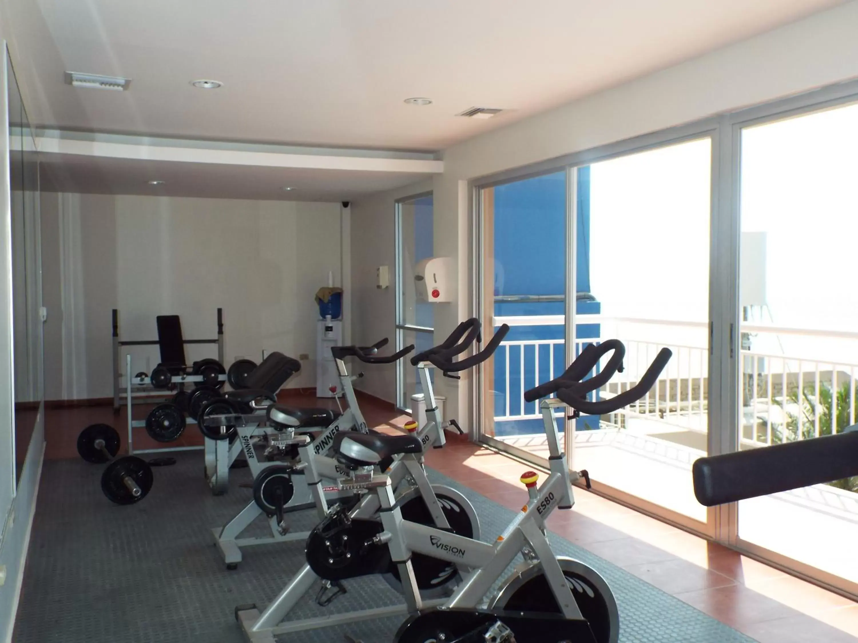 Fitness centre/facilities, Fitness Center/Facilities in MantaHost Hotel