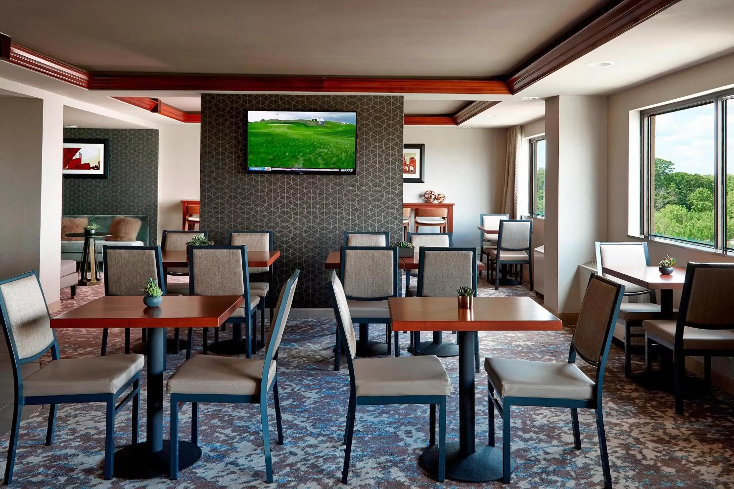 Lounge or bar, Restaurant/Places to Eat in Minneapolis Marriott West