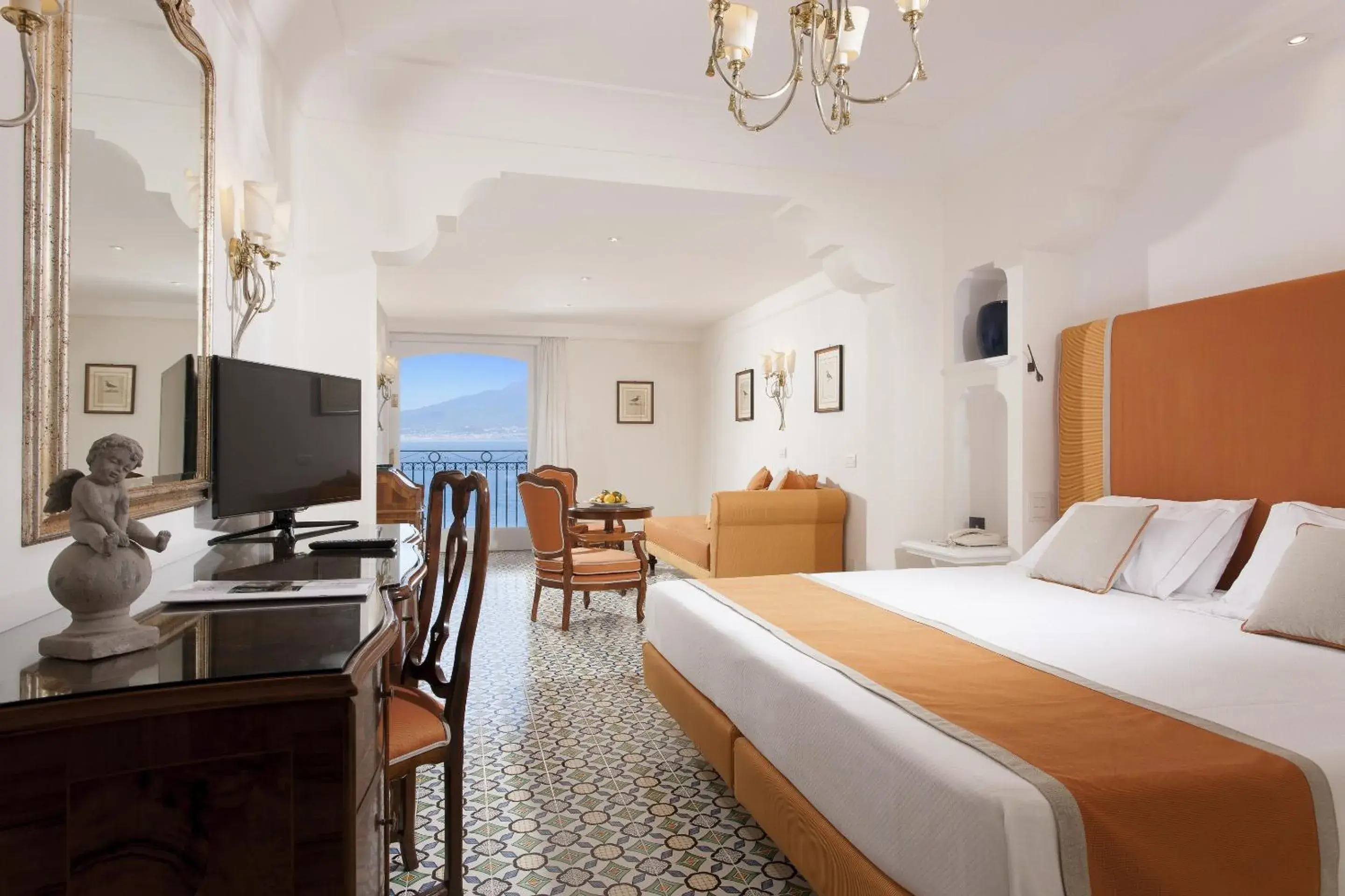 Bed in Grand Hotel Ambasciatori