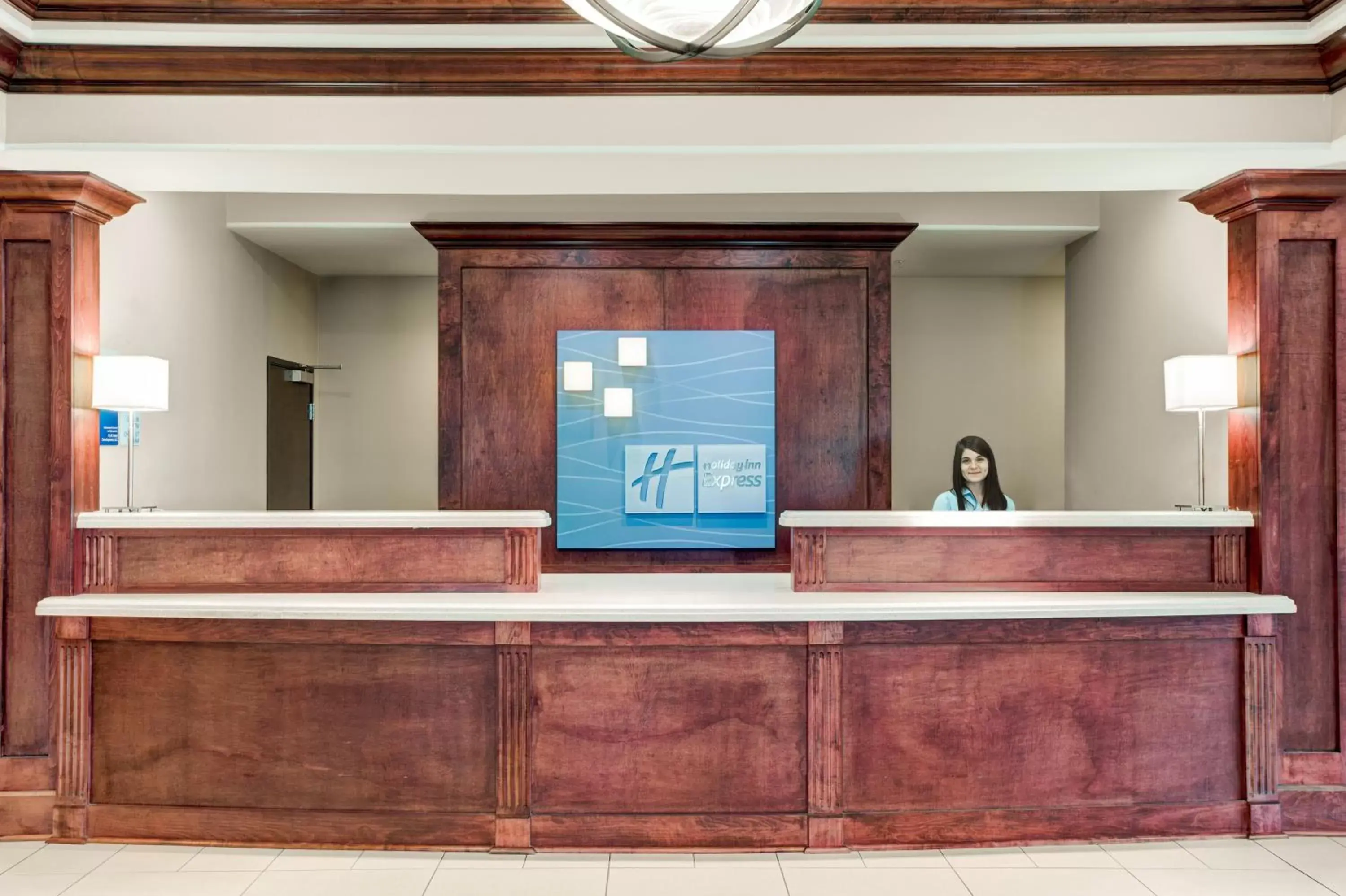 Property building, Lobby/Reception in Holiday Inn Express & Suites Raceland - Highway 90, an IHG Hotel