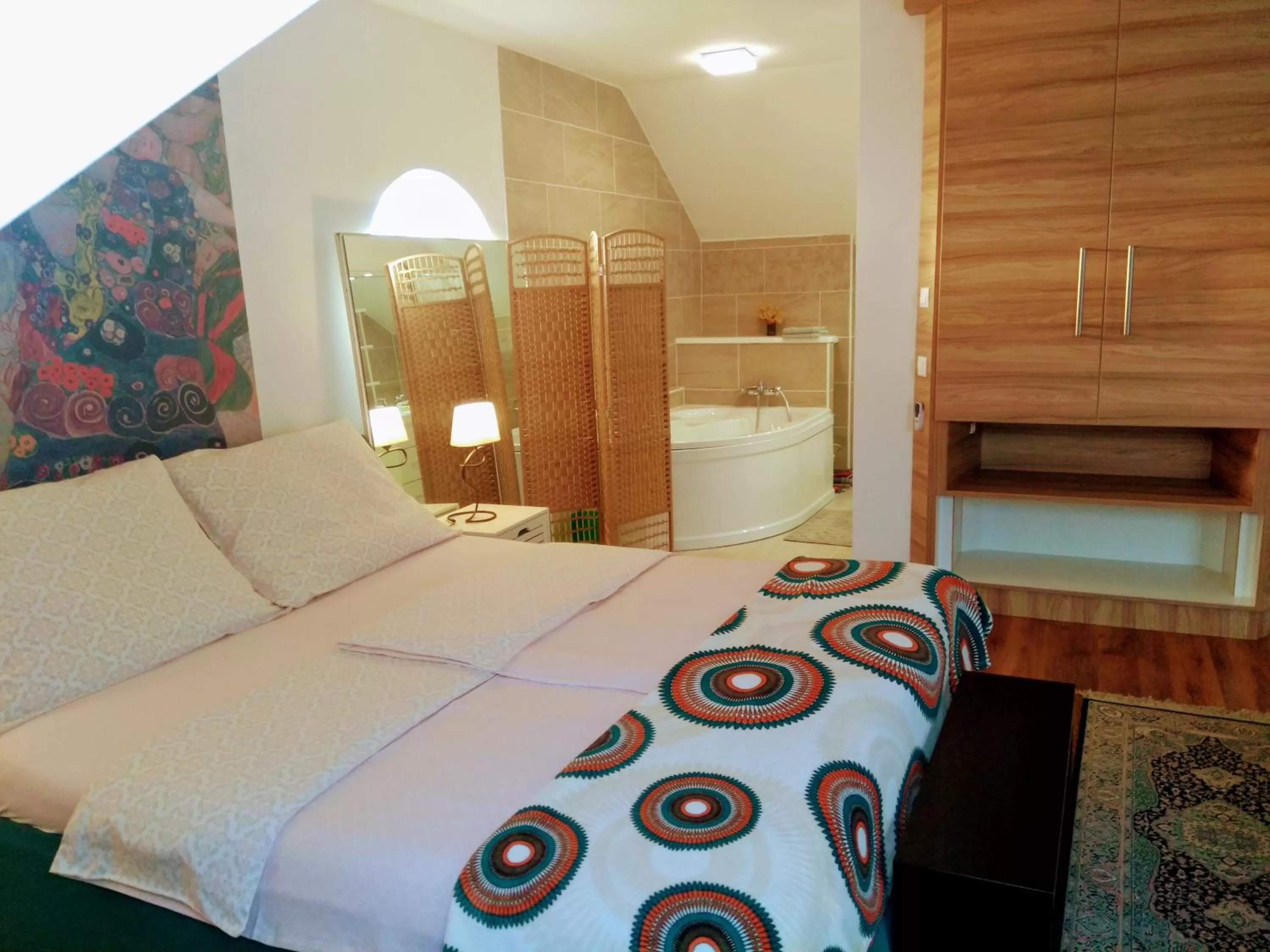 Bathroom, Bed in Buda Panzió