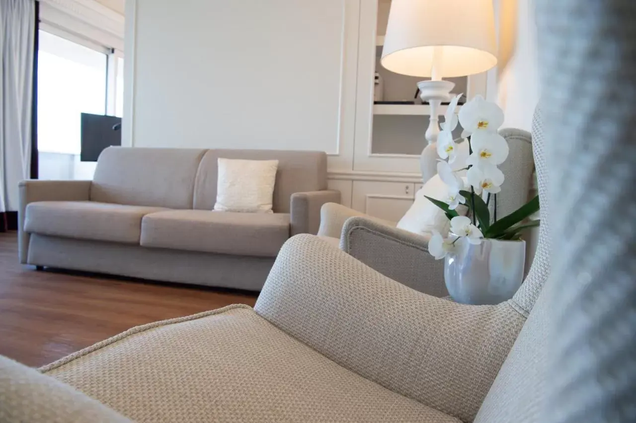 Living room, Seating Area in Grand Hotel Palace