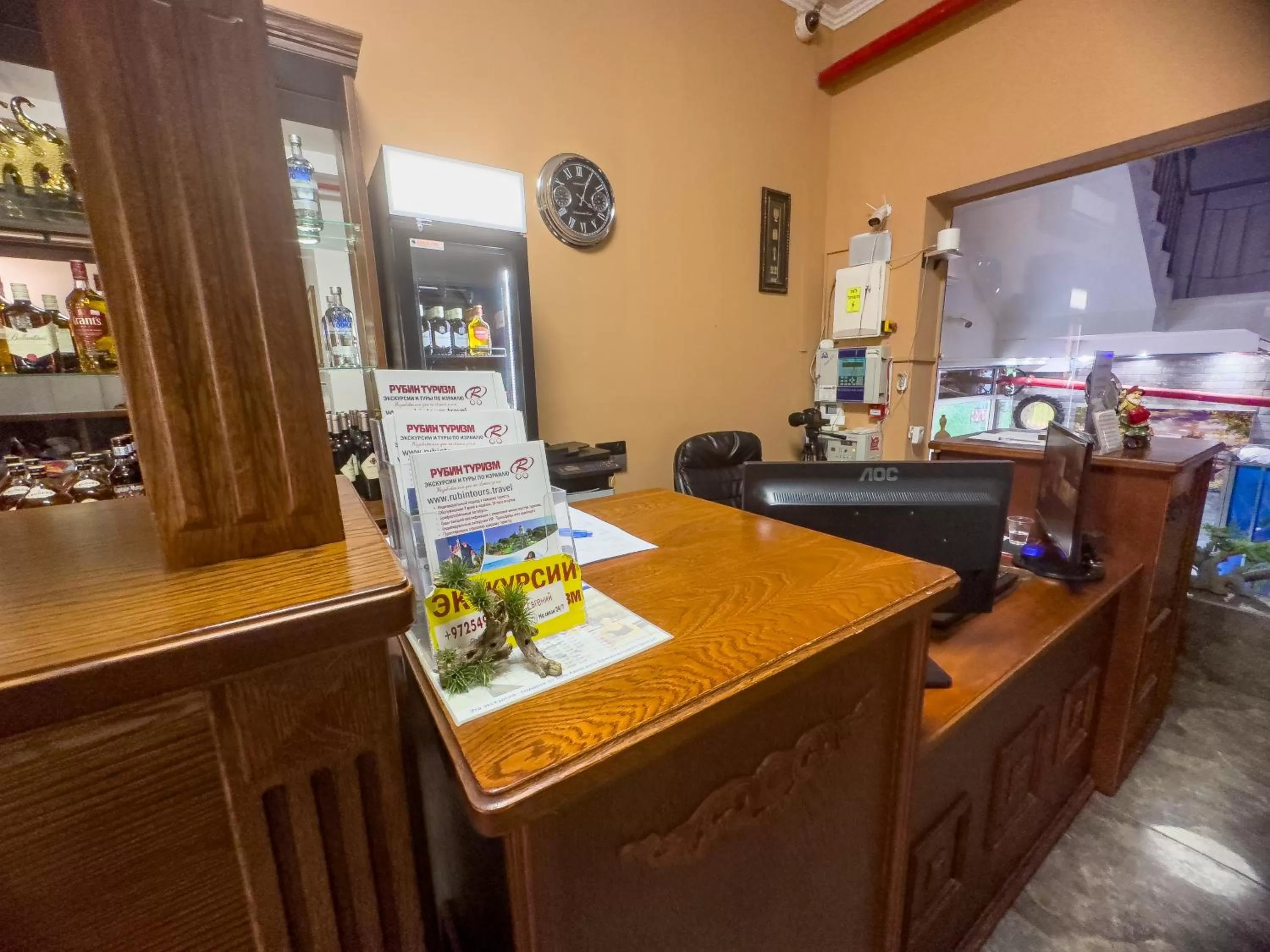 Property building in Central Laguardia Hotel