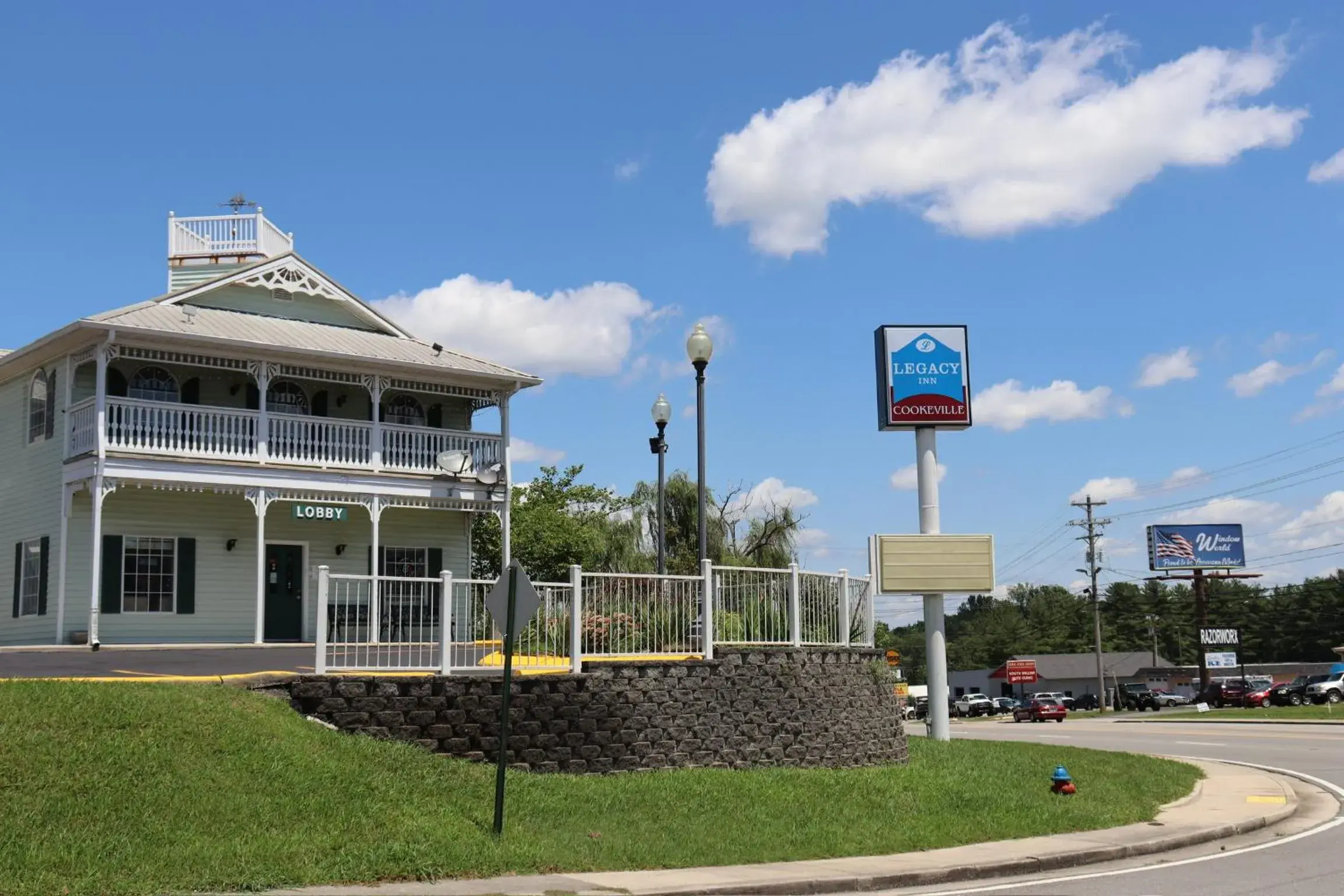 Property Building in Key West Inn - Cookeville