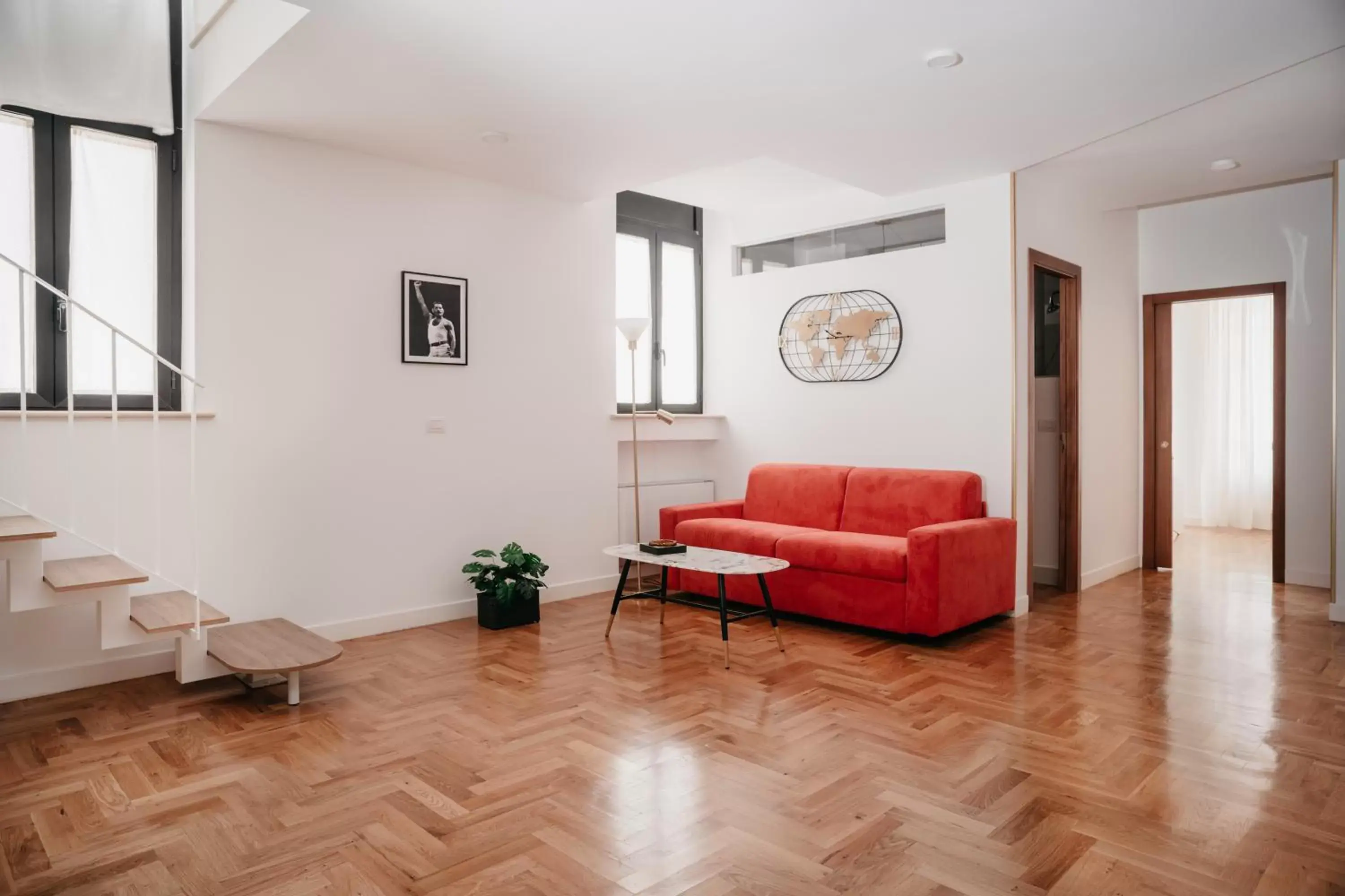 Living room, Seating Area in Vista Napoli Residence by Casa Napoletana