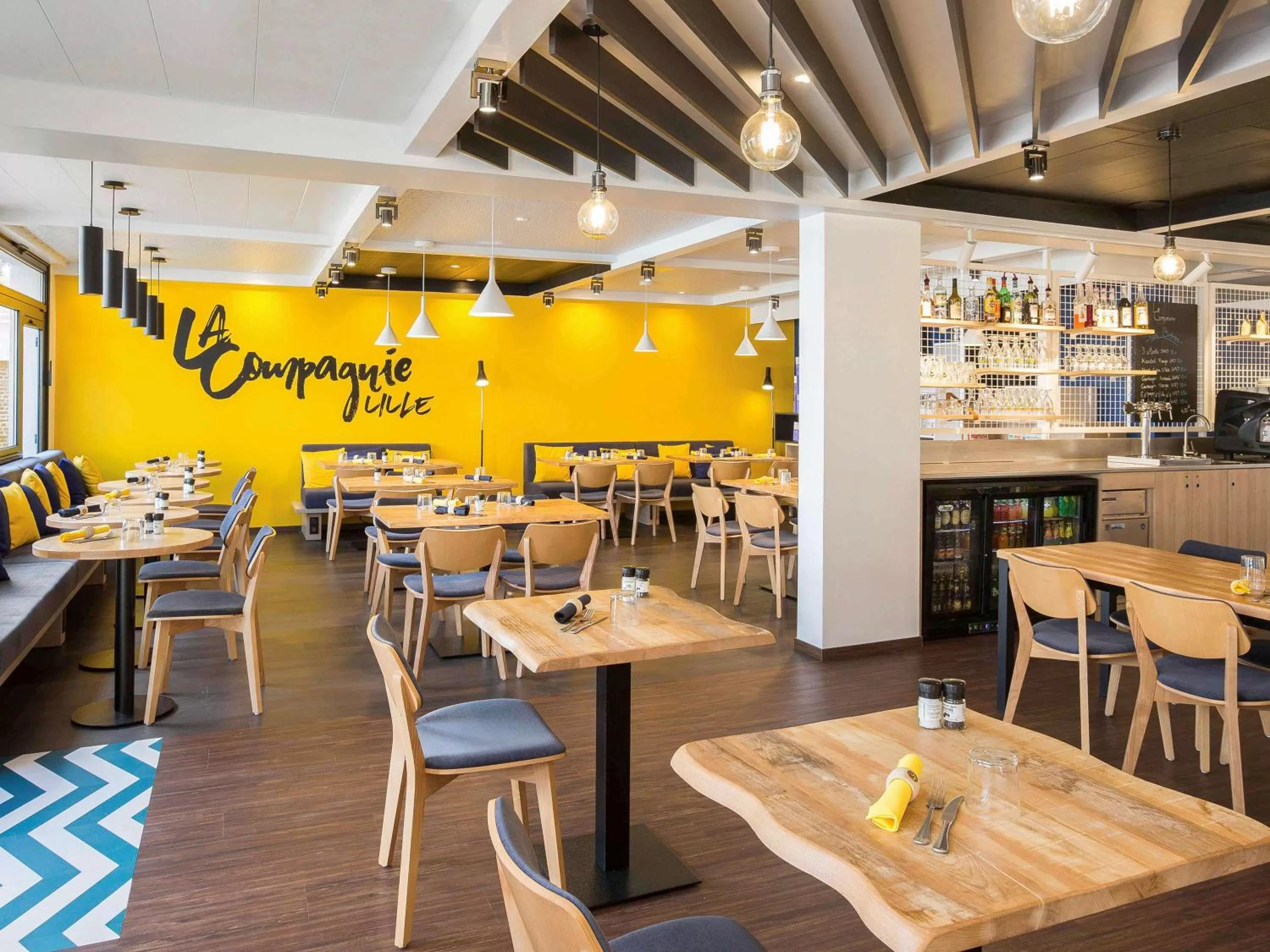 Restaurant/places to eat in ibis Lille Lomme Centre