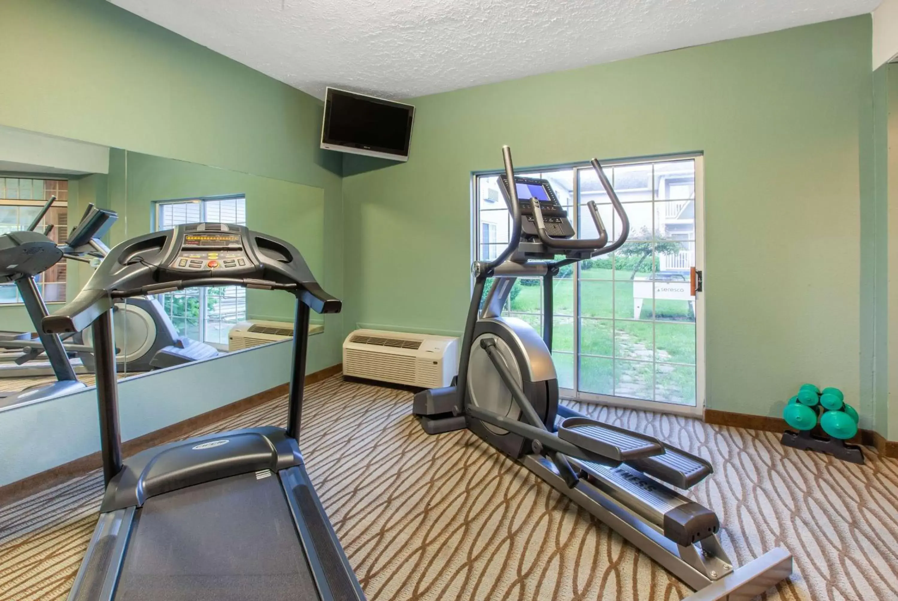 Fitness centre/facilities in Days Inn by Wyndham Petoskey Fitness centre/facilities in Days Inn by Wyndham Petoskey