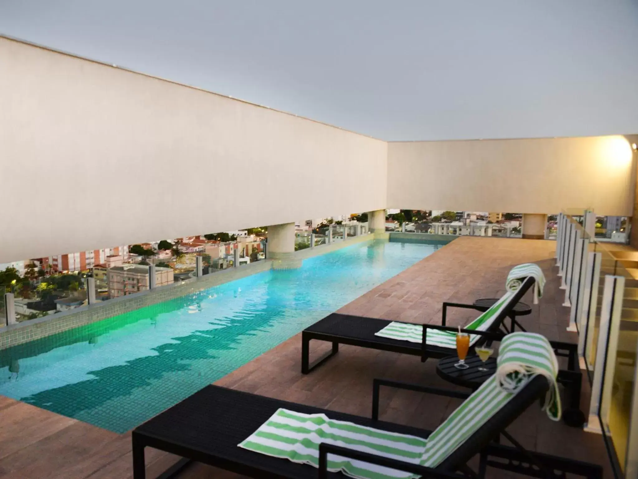 Swimming pool in Dubai Suites