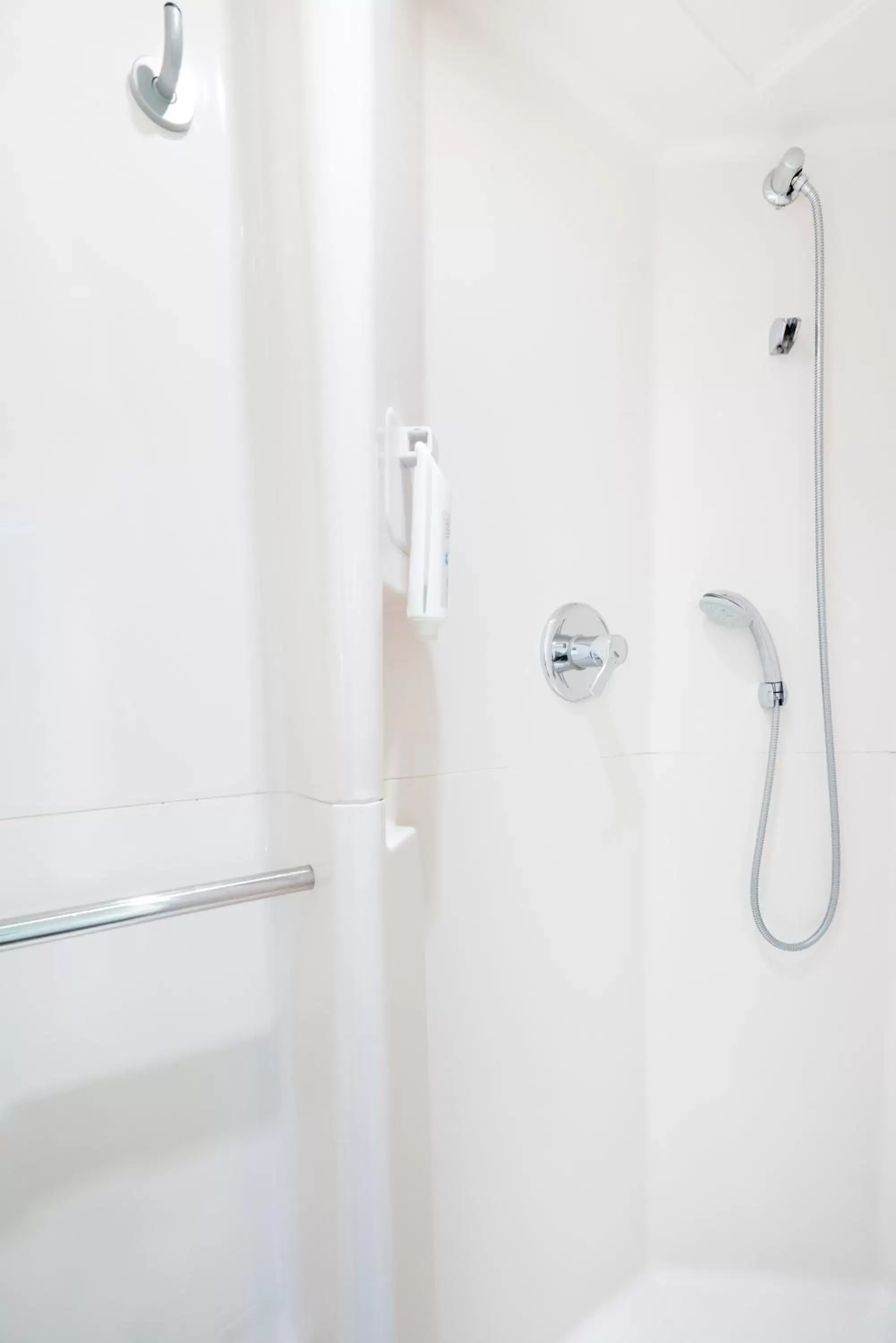 Shower, Bathroom in ibis budget Paris Porte De Montmartre