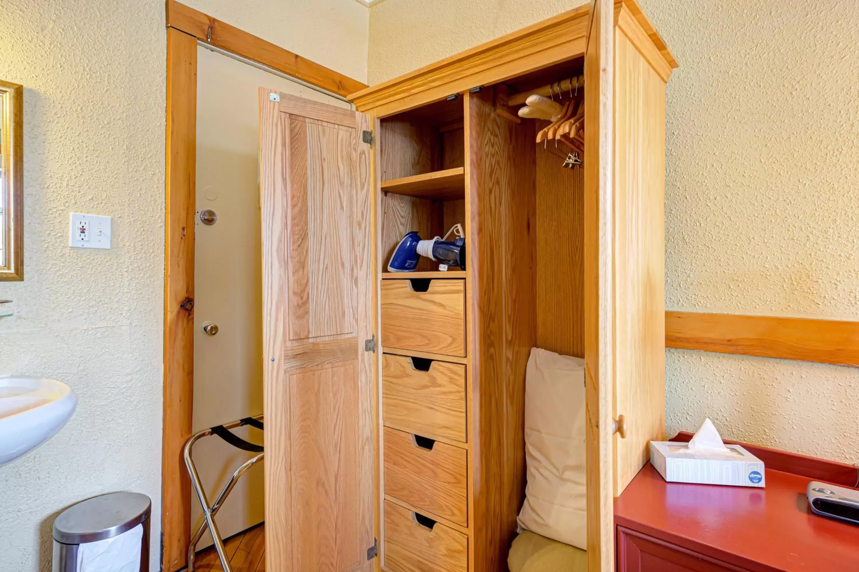 Bathroom in The Stratford Hotel by Hoco Hotels Collection