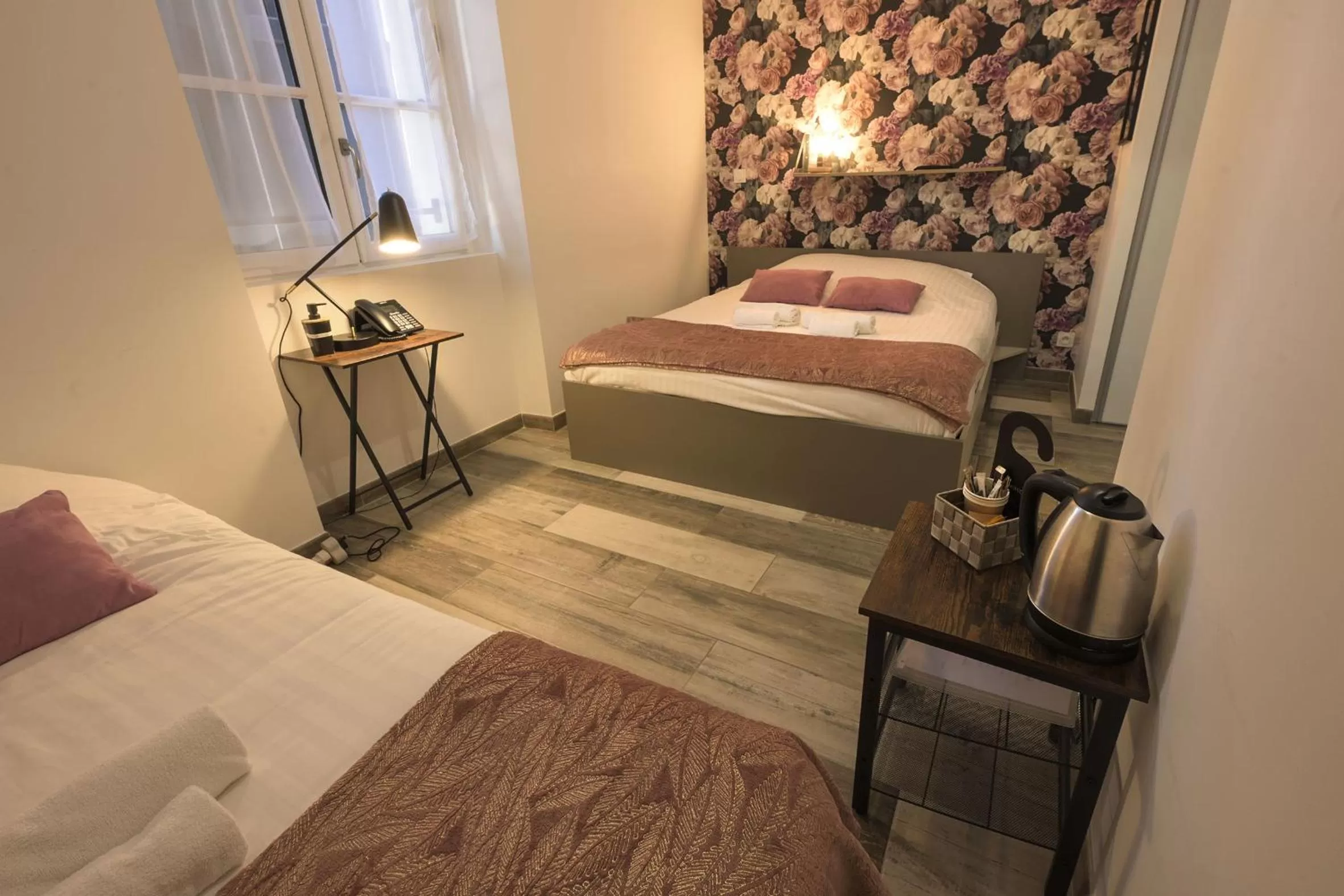 Bed in Hotel De La Croisée