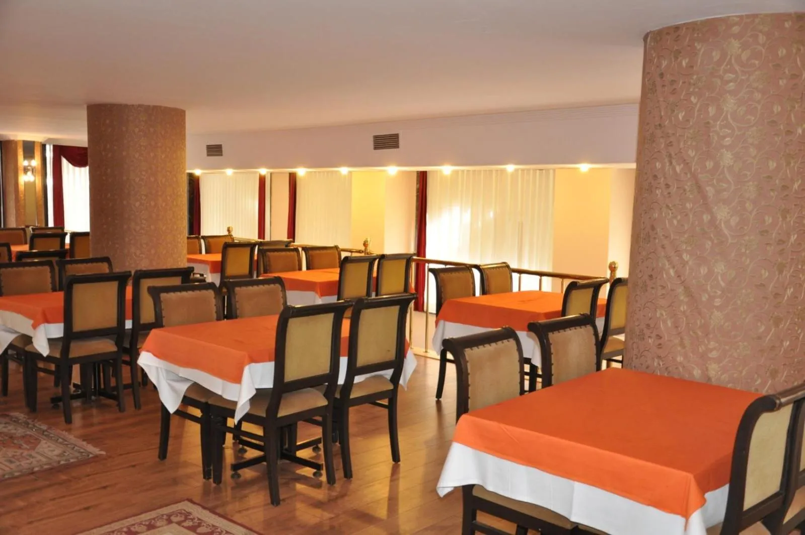 Restaurant/places to eat in Tayhan Hotel