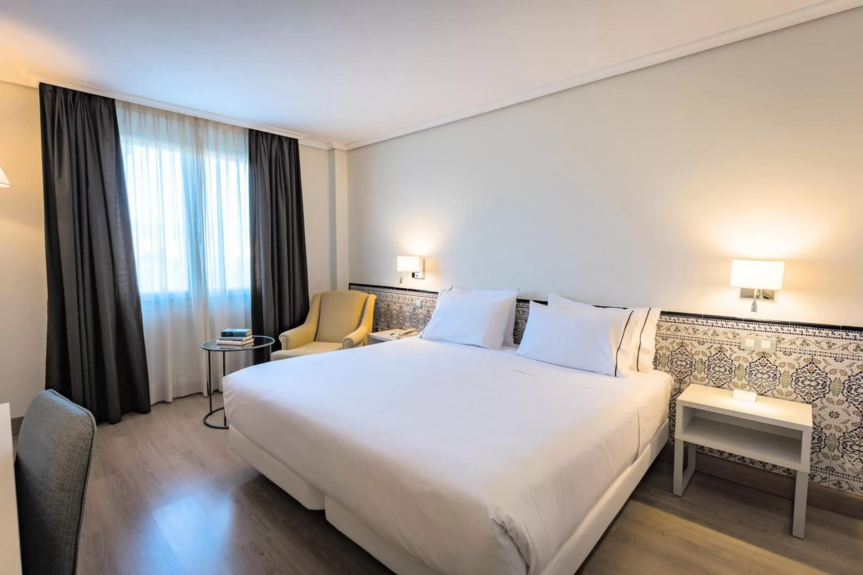 Standard Double or Twin Room in Hesperia Córdoba Standard Double or Twin Room in Hesperia Córdoba