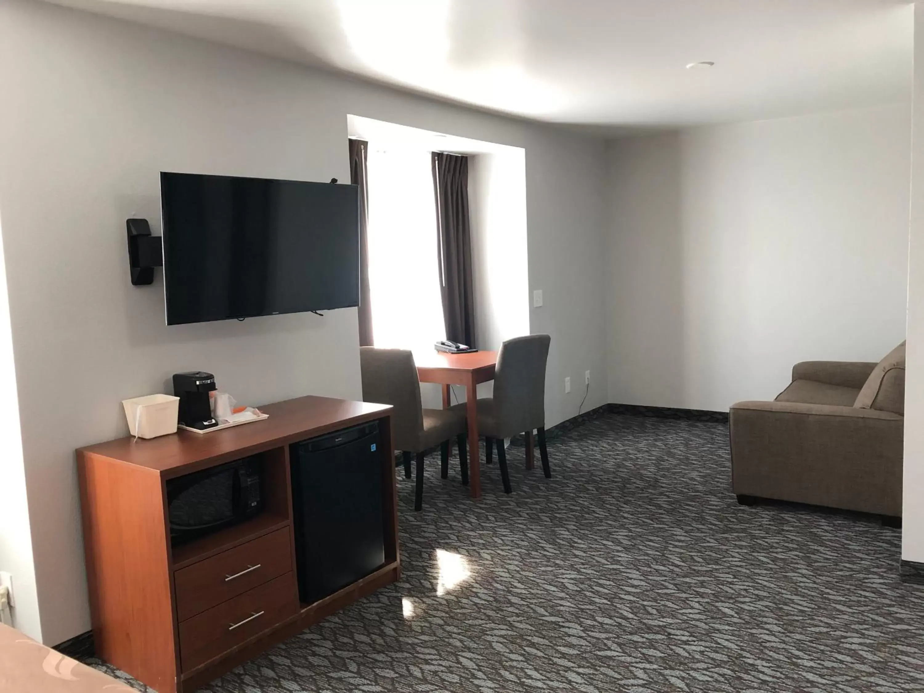 TV/Entertainment Center in Quality Inn & Suites Watertown Fort Drum