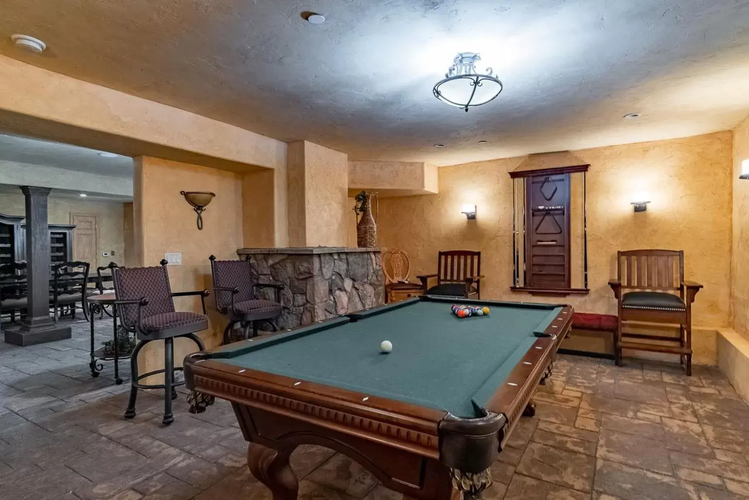 Property building, Billiards in Chateau Coralini