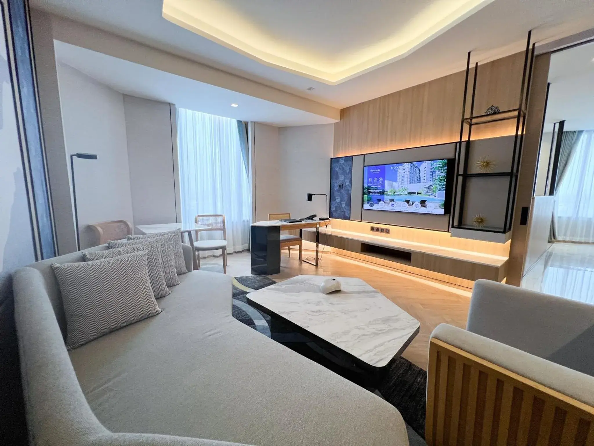 Living room, TV/Entertainment Center in Novotel Rayong Star Convention Centre