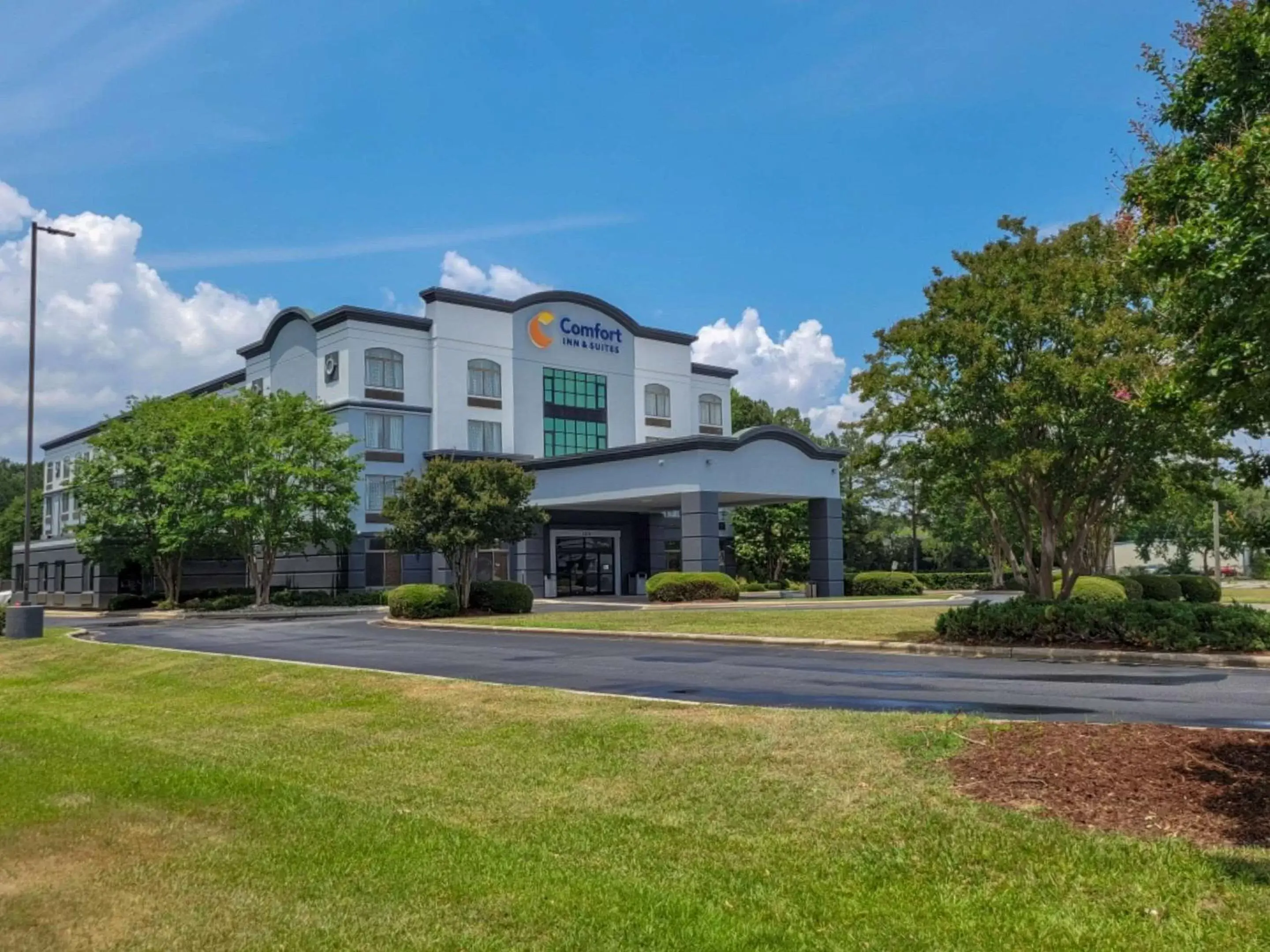 Property Building in Comfort Inn & Suites Greenville Near Convention Center