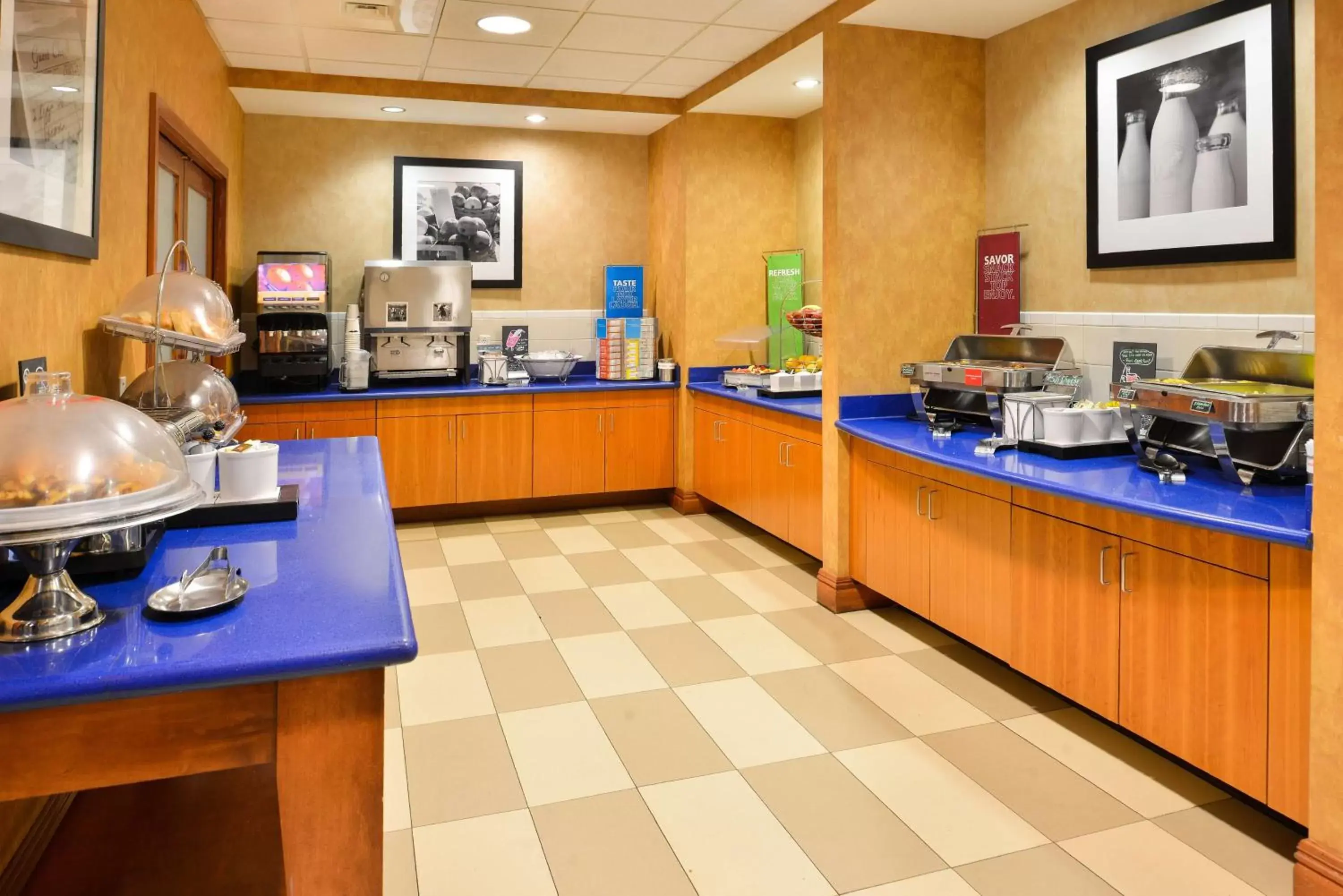 Dining area, Restaurant/Places to Eat in Hampton Inn Virginia Beach-Oceanfront South