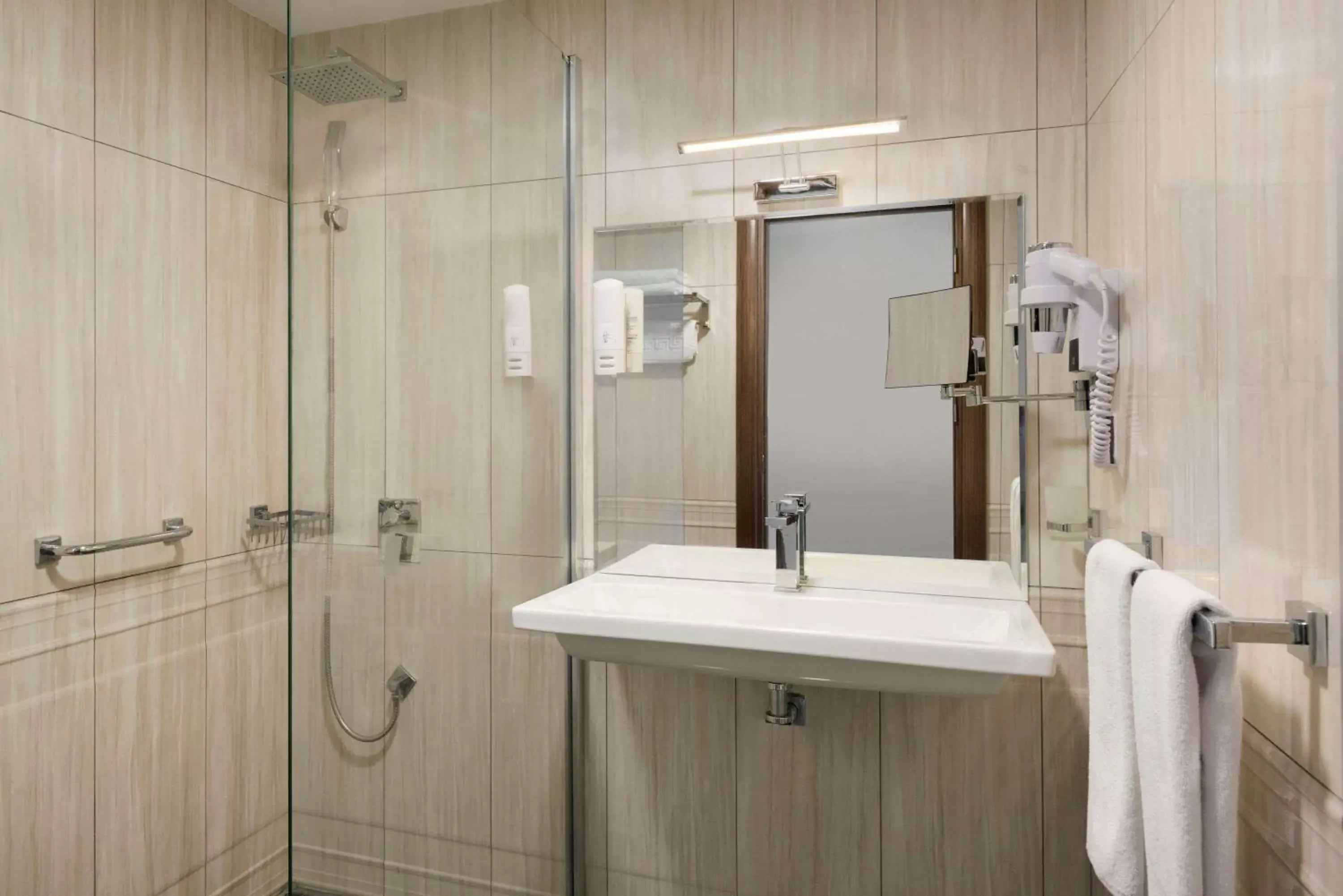 Bathroom in Ramada Hotel by Wyndham Edirne