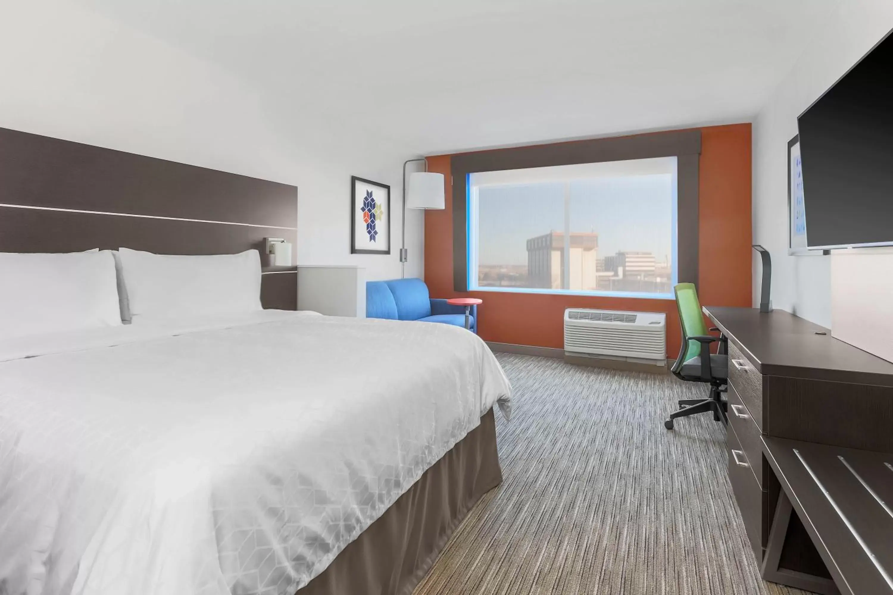 Bedroom, Bed in Holiday Inn Express & Suites Chicago O'Hare Airport by IHG Bedroom, Bed in Holiday Inn Express & Suites Chicago O'Hare Airport by IHG
