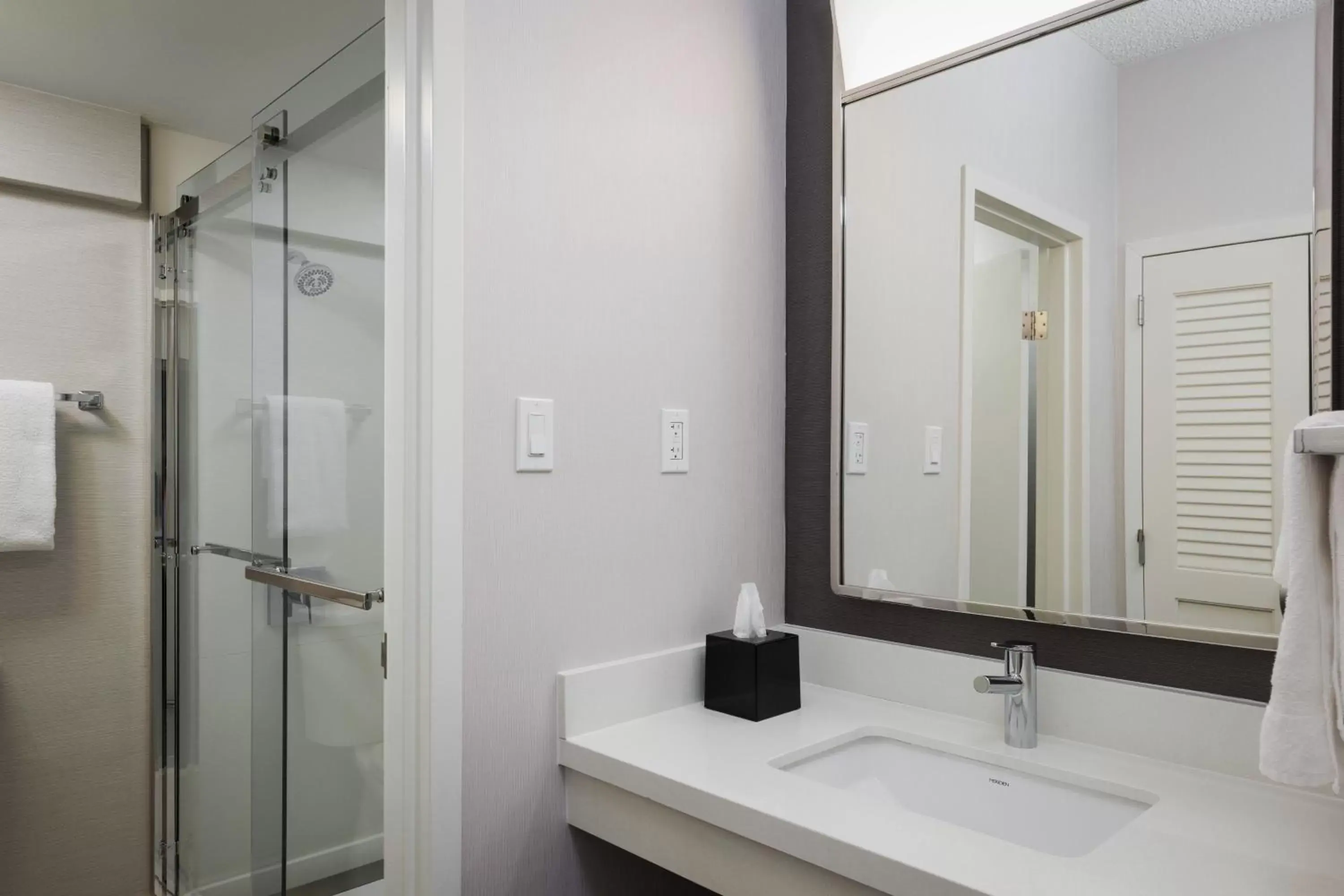 Bathroom in Courtyard by Marriott Denver Central Park