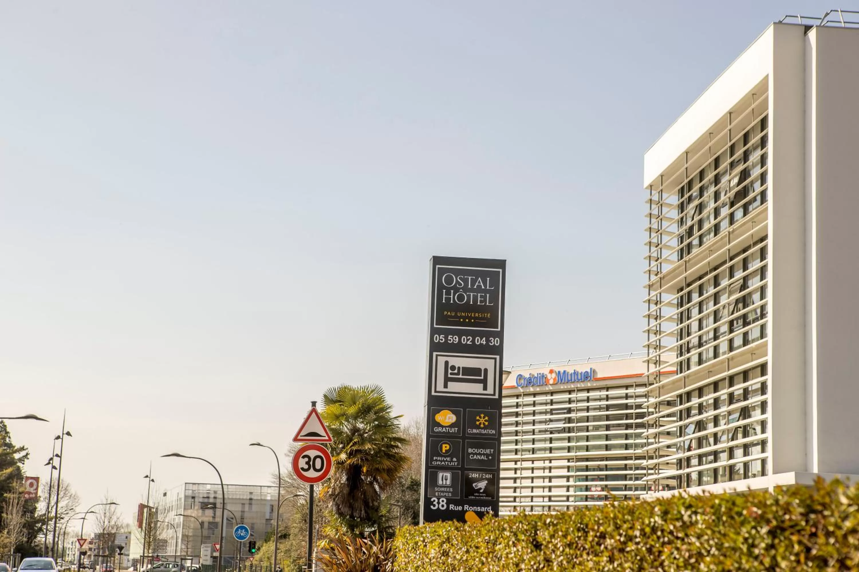 City view in Ostal Pau Universite - Sure Hotel Collection by Best Western