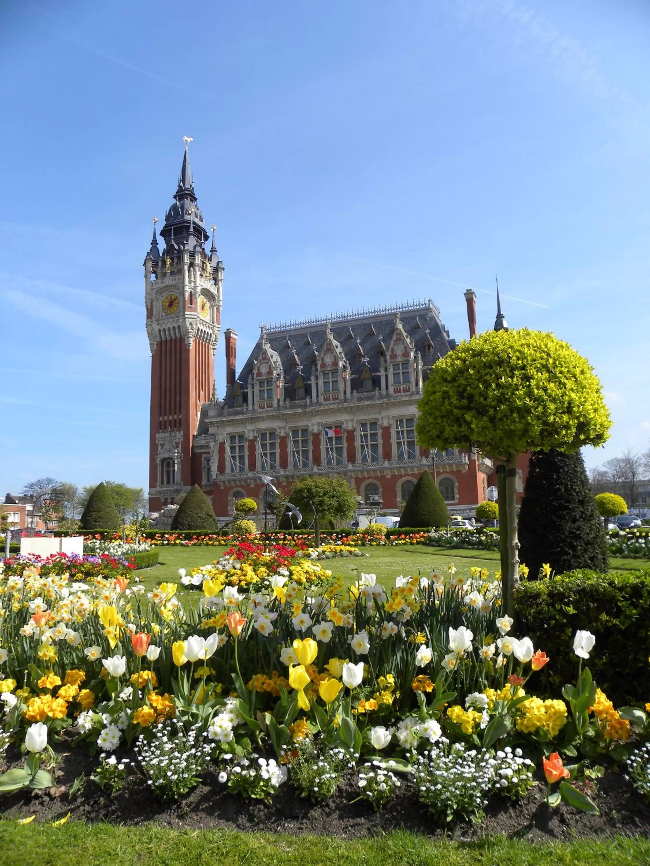 Property building in ibis Calais Car Ferry