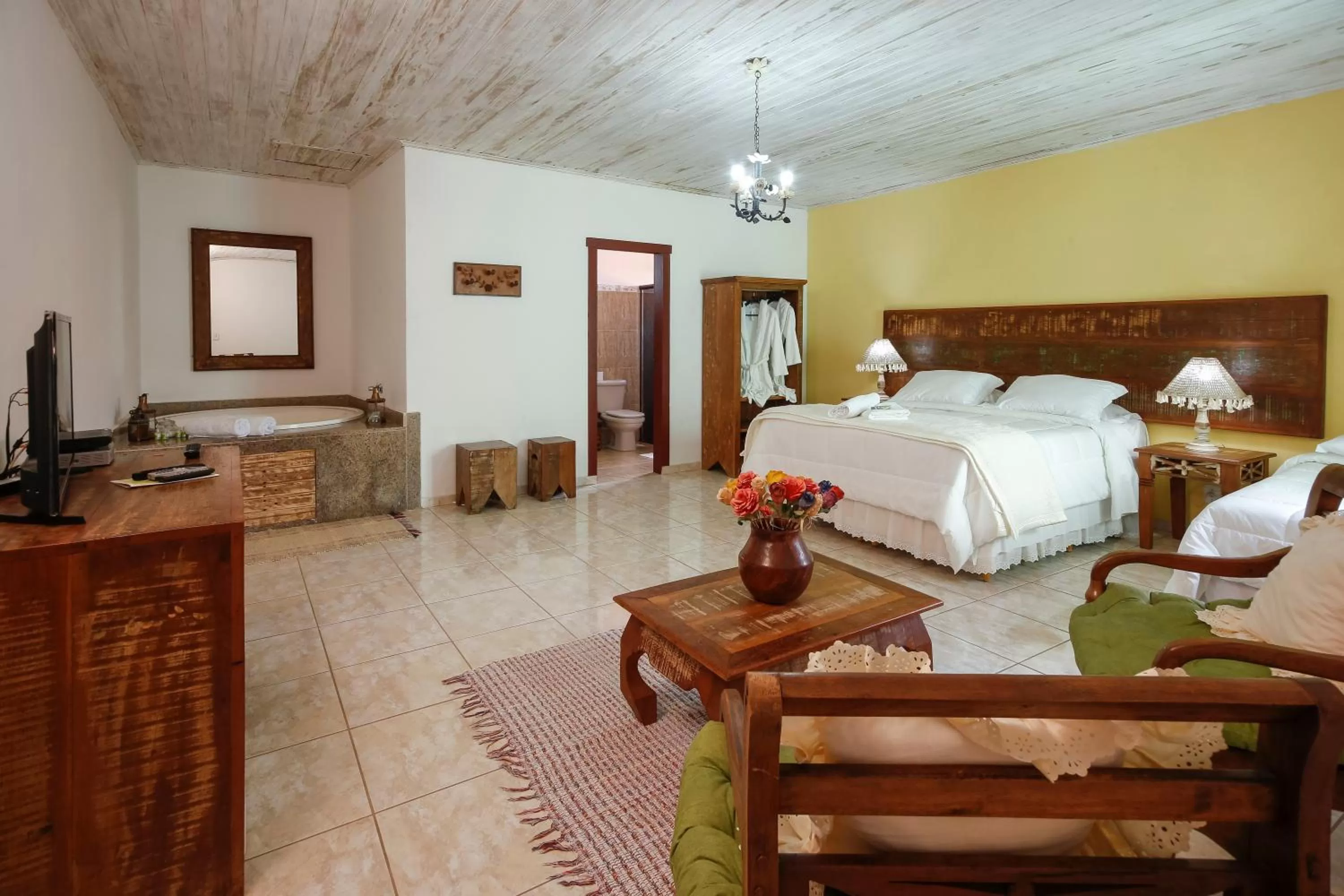 Photo of the whole room, Bed in Pousada Neuza Barbosa