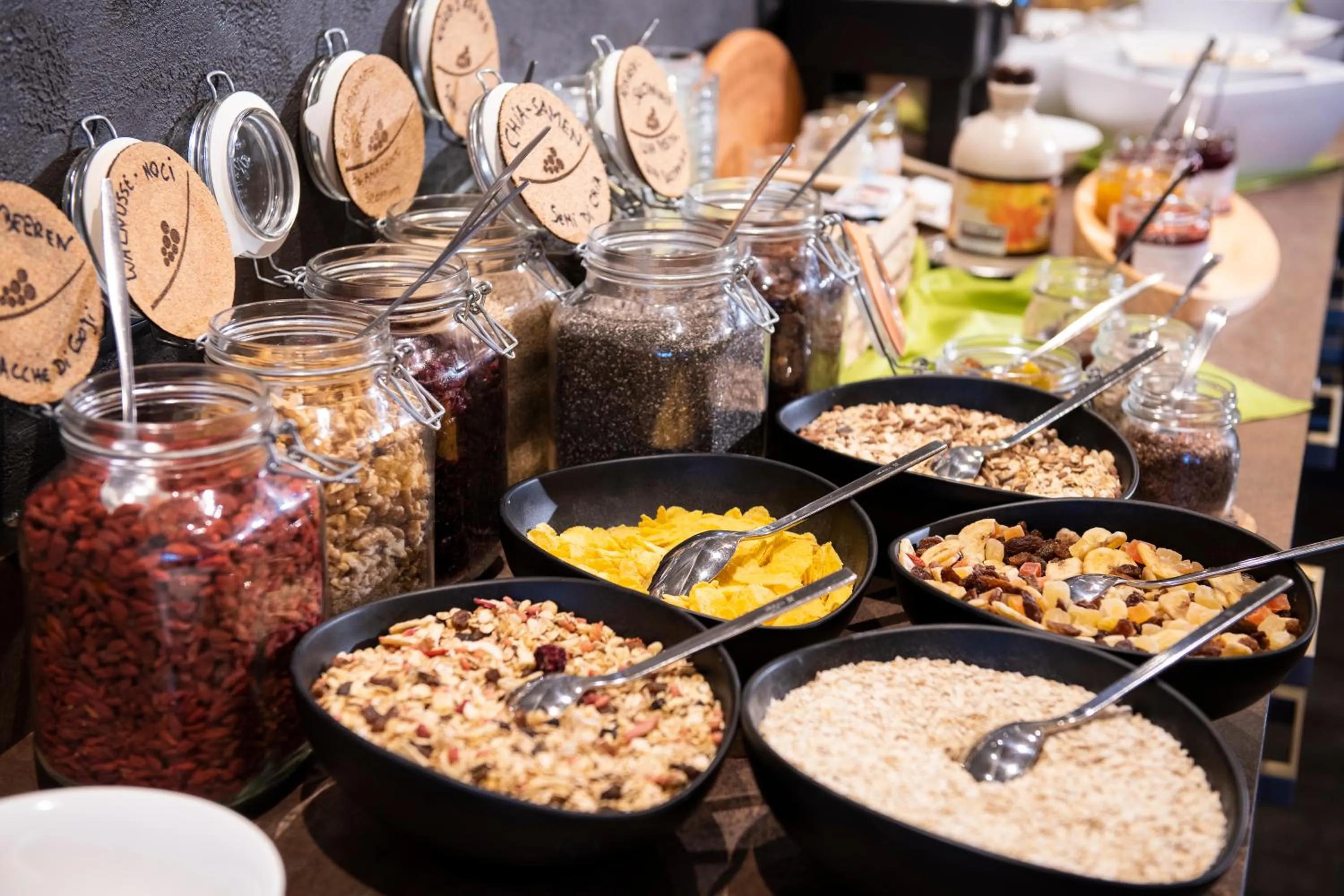 Food and drinks in Hotel Der Weinmesser