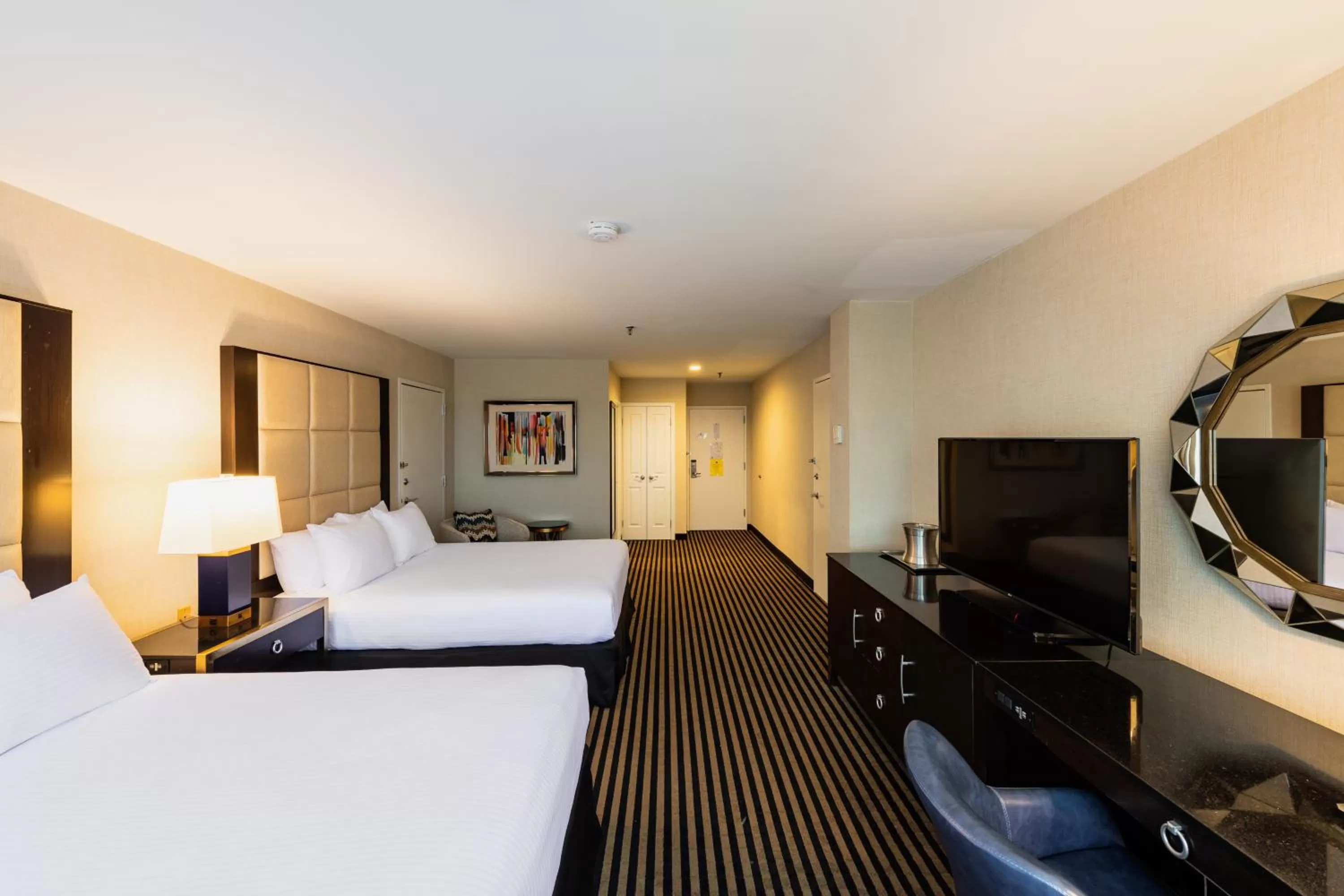 Photo of the whole room, Bed in APA Hotel Woodbridge