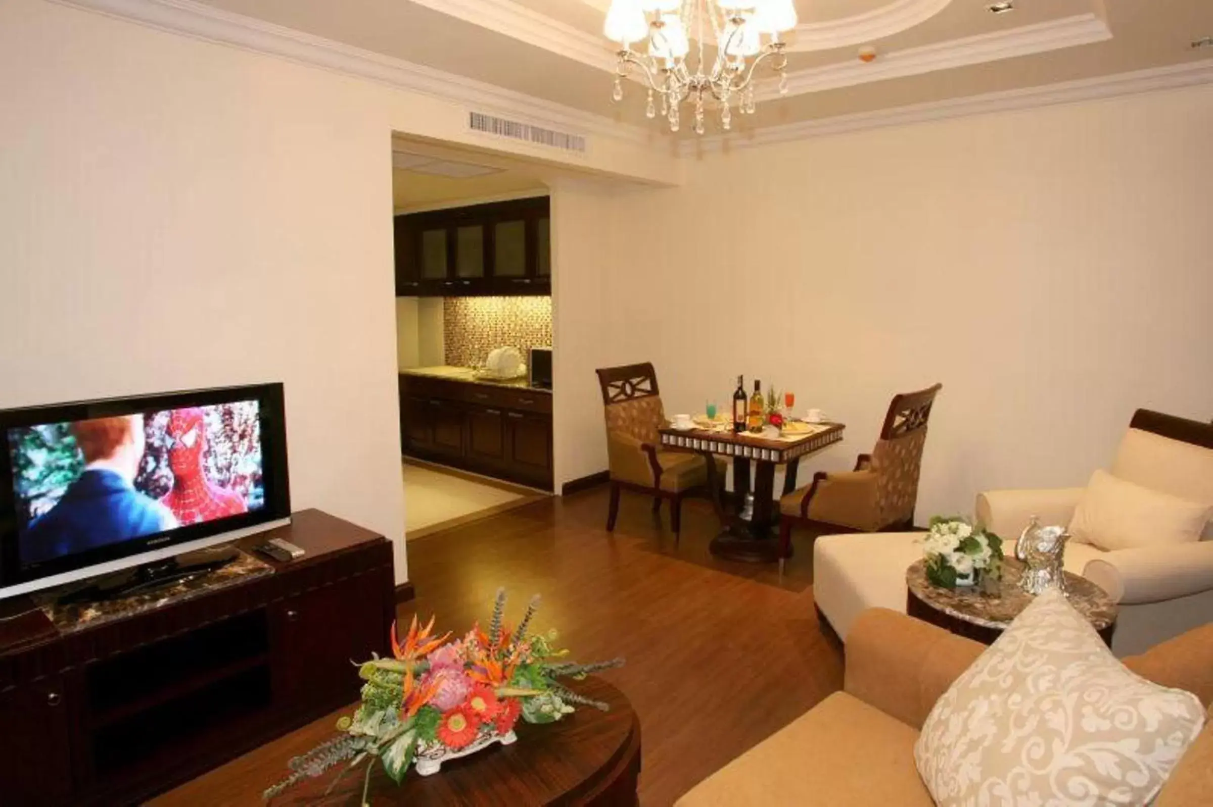 TV and multimedia, TV/Entertainment Center in LK Residence