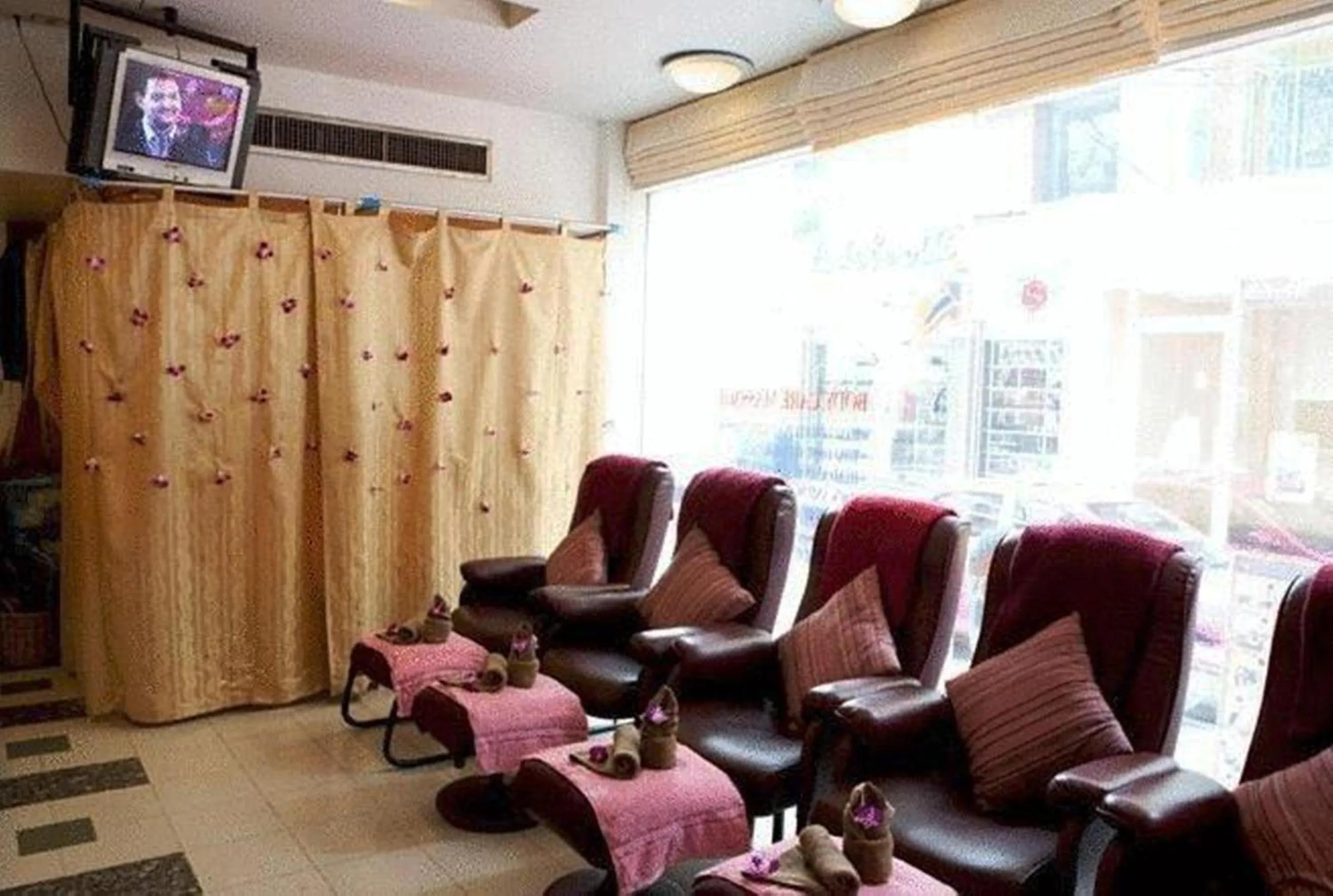 Day in Ten Stars Hotel