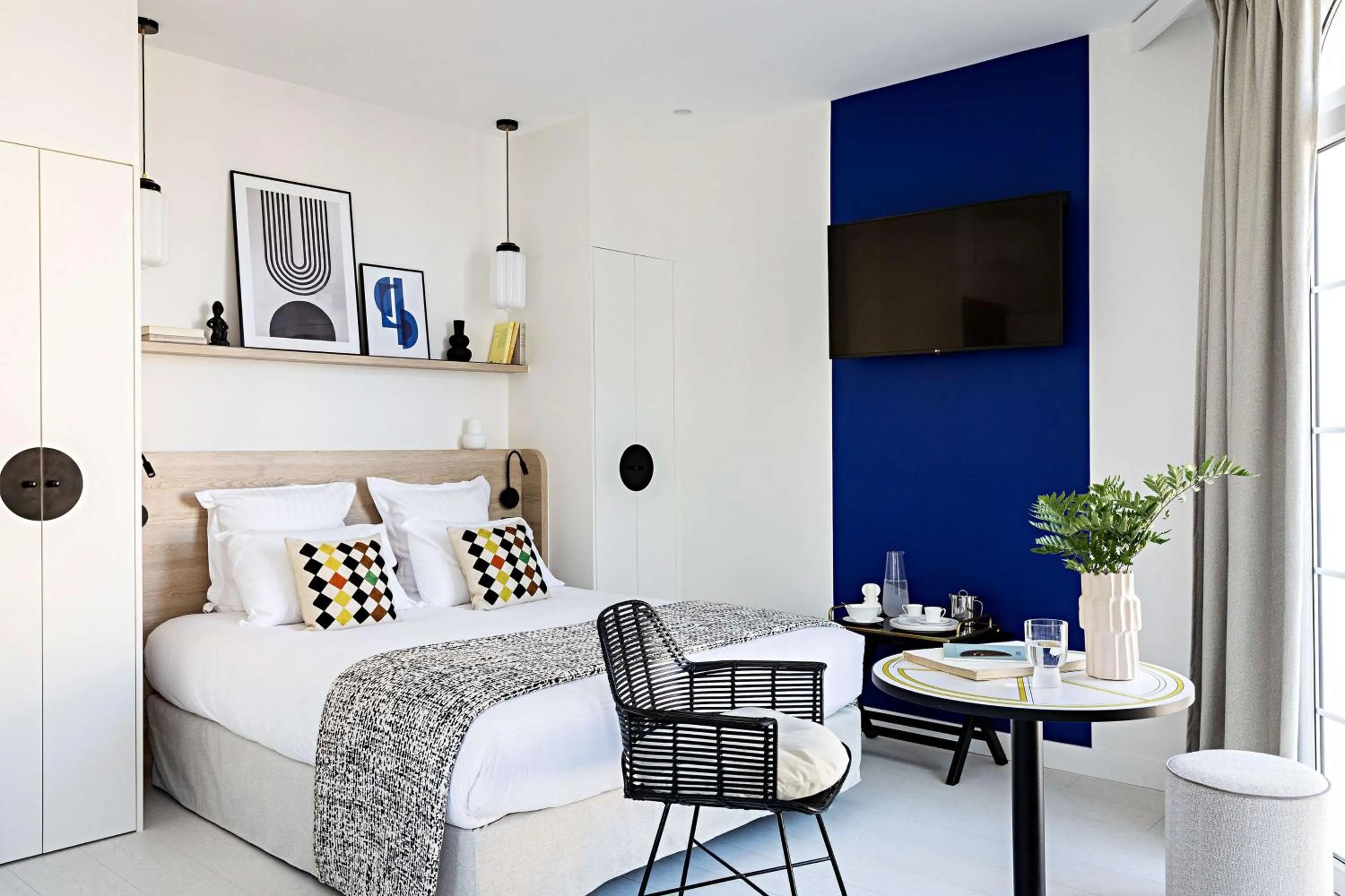 Photo of the whole room, Bed in Le Riviera Collection, Signature Collection by Best Western