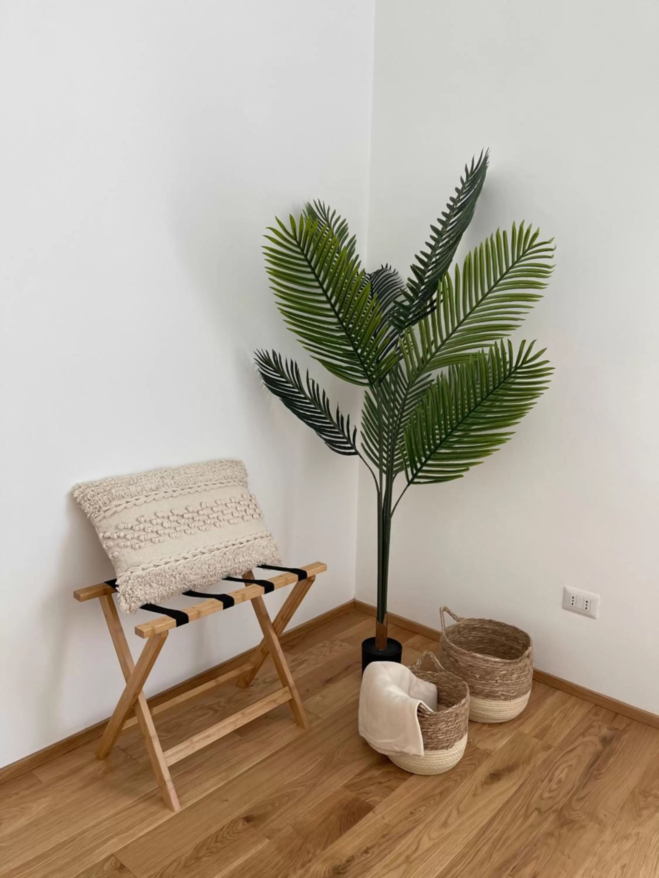 Decorative detail, Seating Area in A un passo dalla piazza