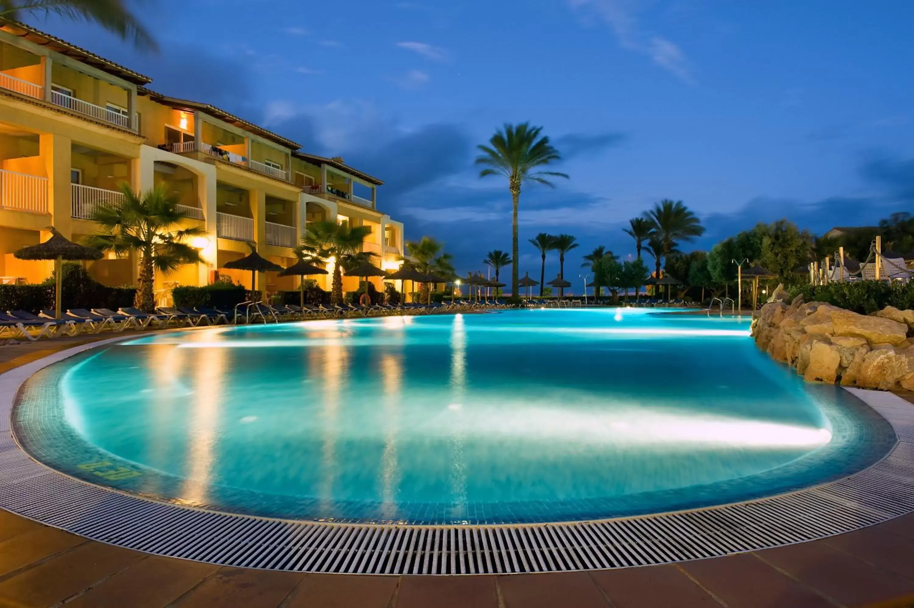 Swimming Pool in Club del Sol Aparthotel