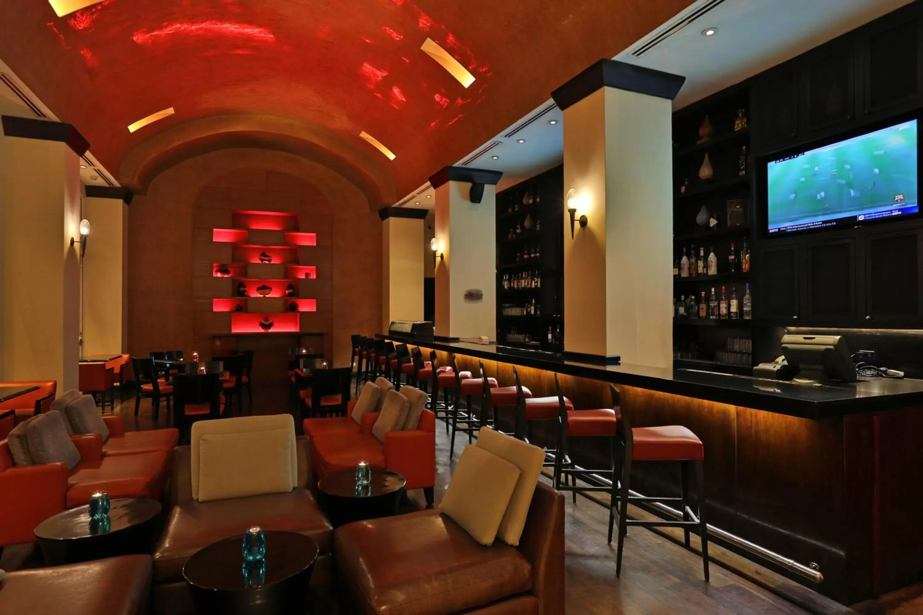 Restaurant/places to eat, Lounge/Bar in Hotel Real Intercontinental Tegucigalpa, an IHG Hotel
