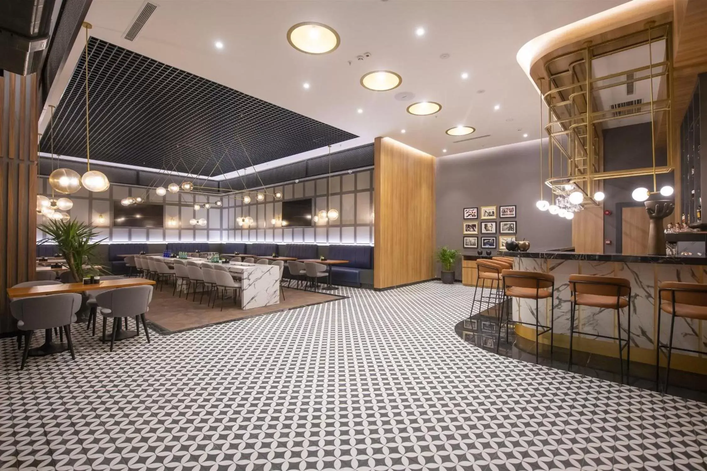 Lounge or bar in Crowne Plaza Ankara by IHG Lounge or bar in Crowne Plaza Ankara by IHG