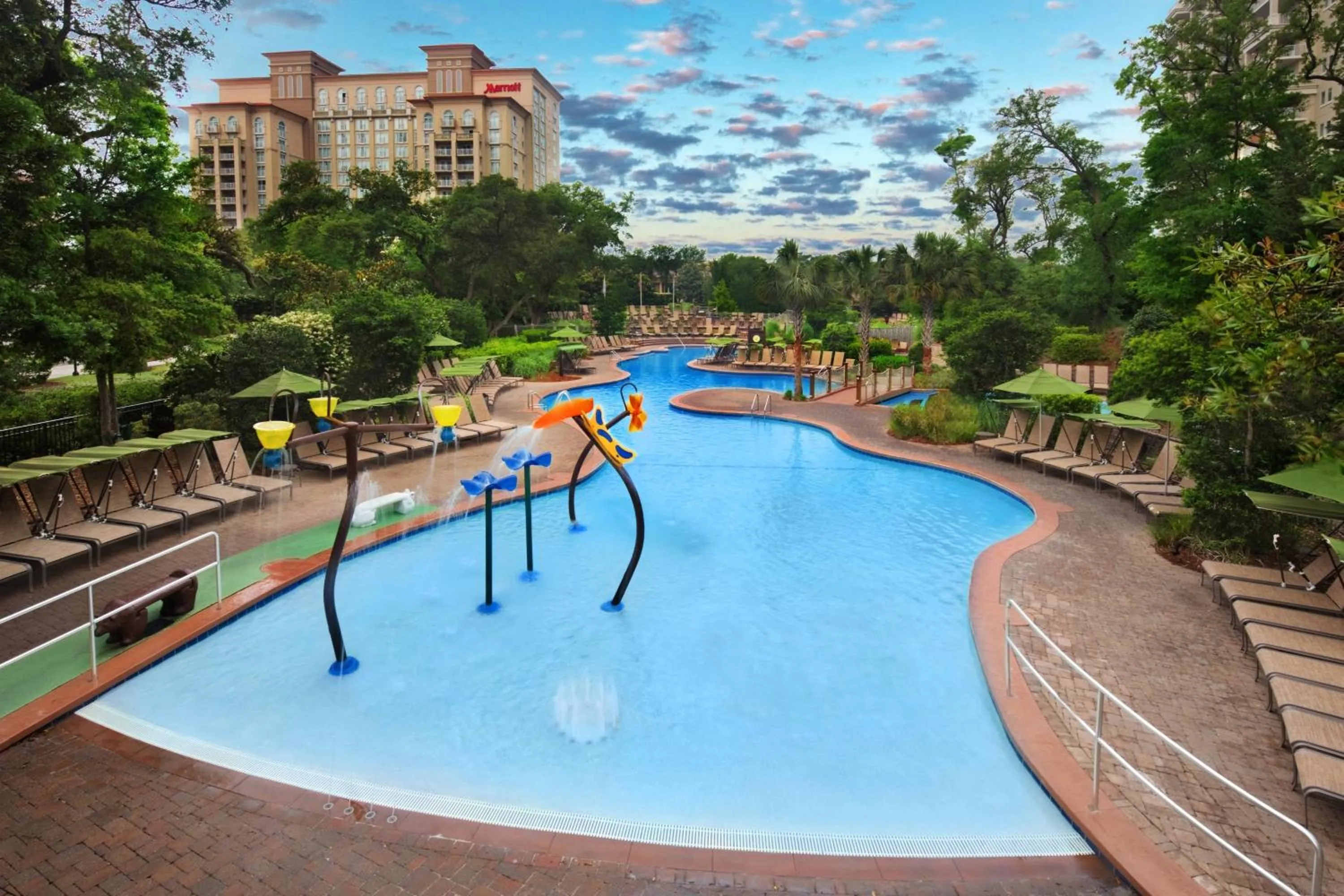 Swimming pool in Marriott's OceanWatch Villas at Grande Dunes