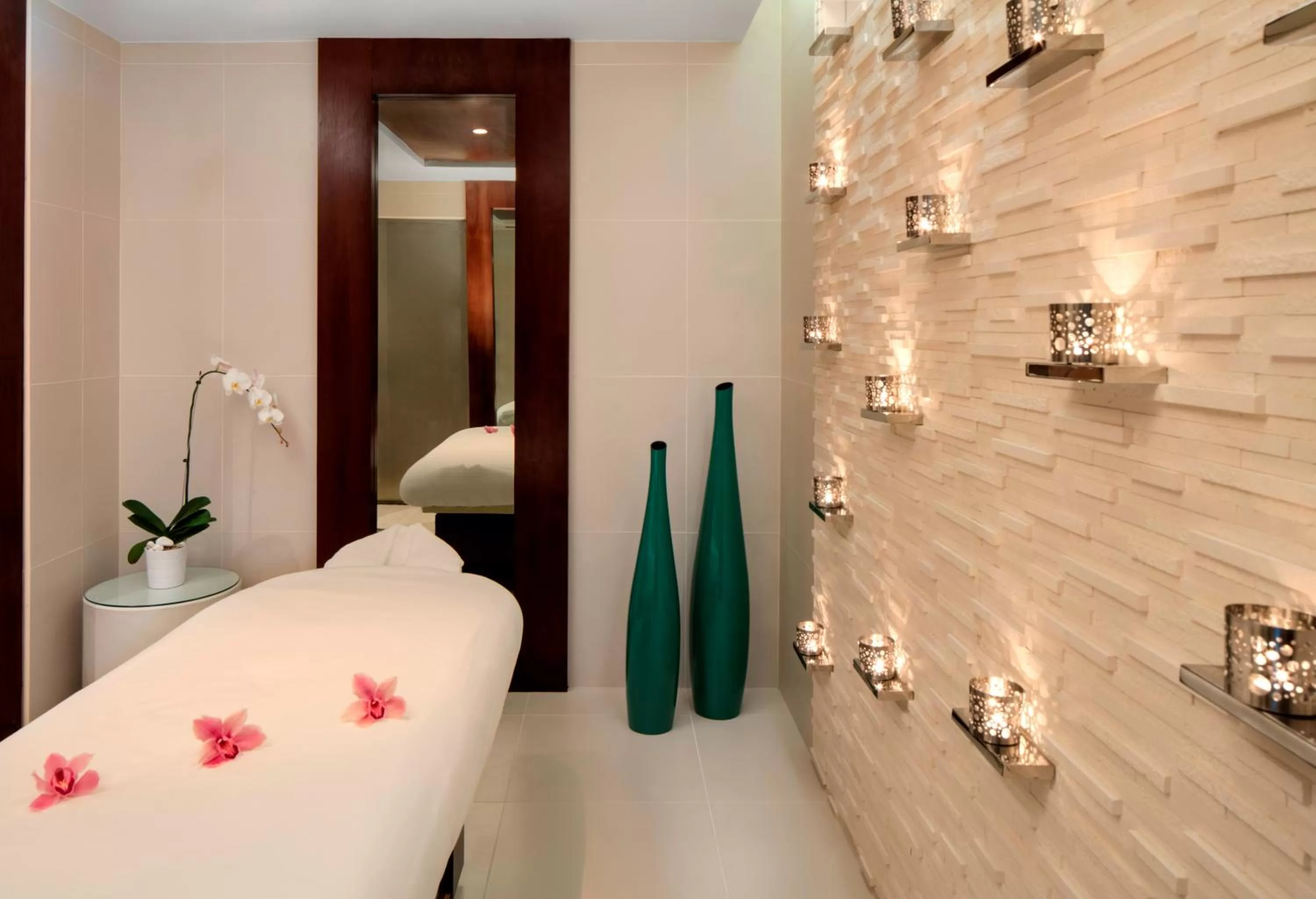 Massage in Pullman Dubai Creek City Centre